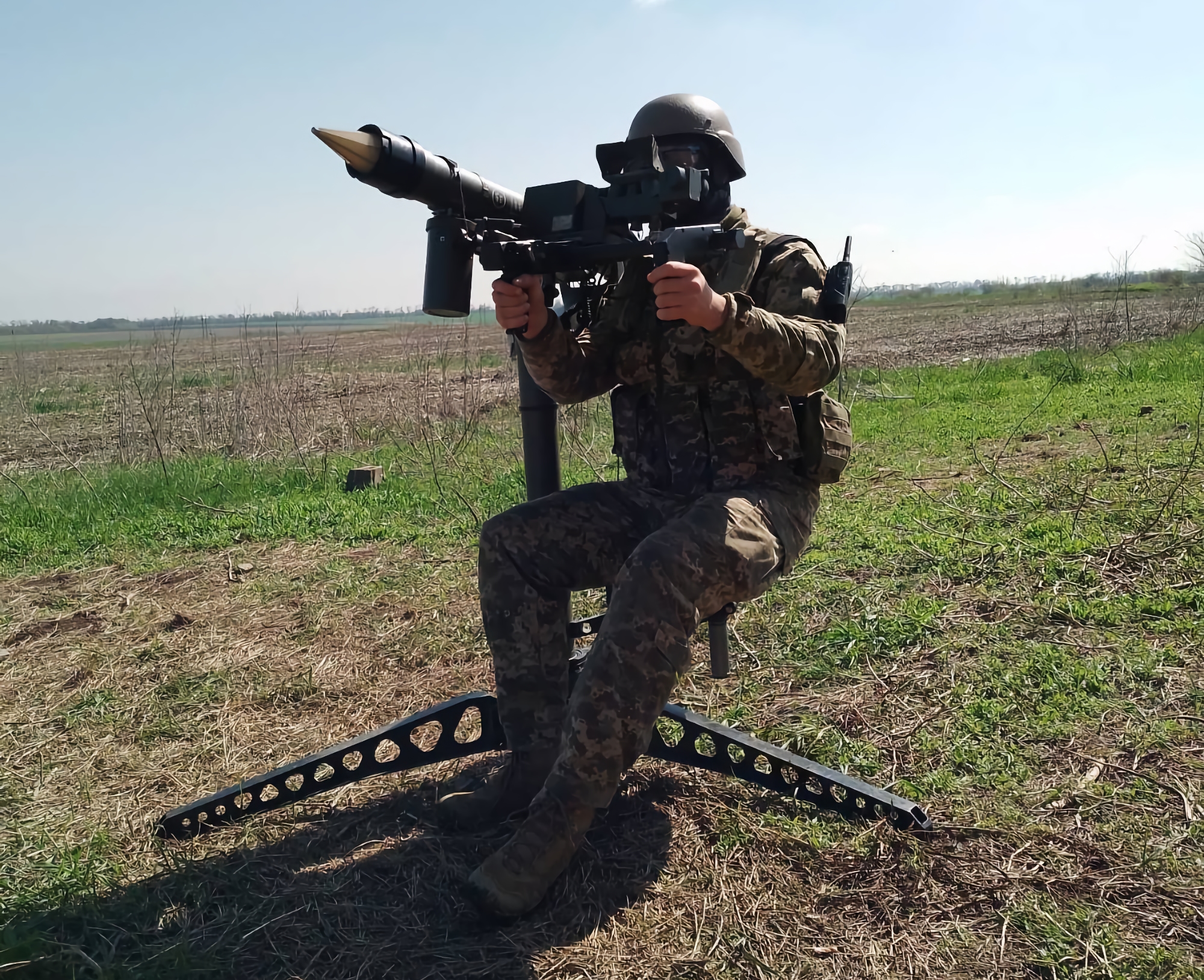 Die Streitkräfte der Ukraine begannen Mistral MANPADS einzusetzen, die für uns Norwegen die Grenze darstellen Die Streitkräfte der Ukraine begannen Mistral MANPADS einzusetzen, die für uns Norwegen die Grenze darstellen