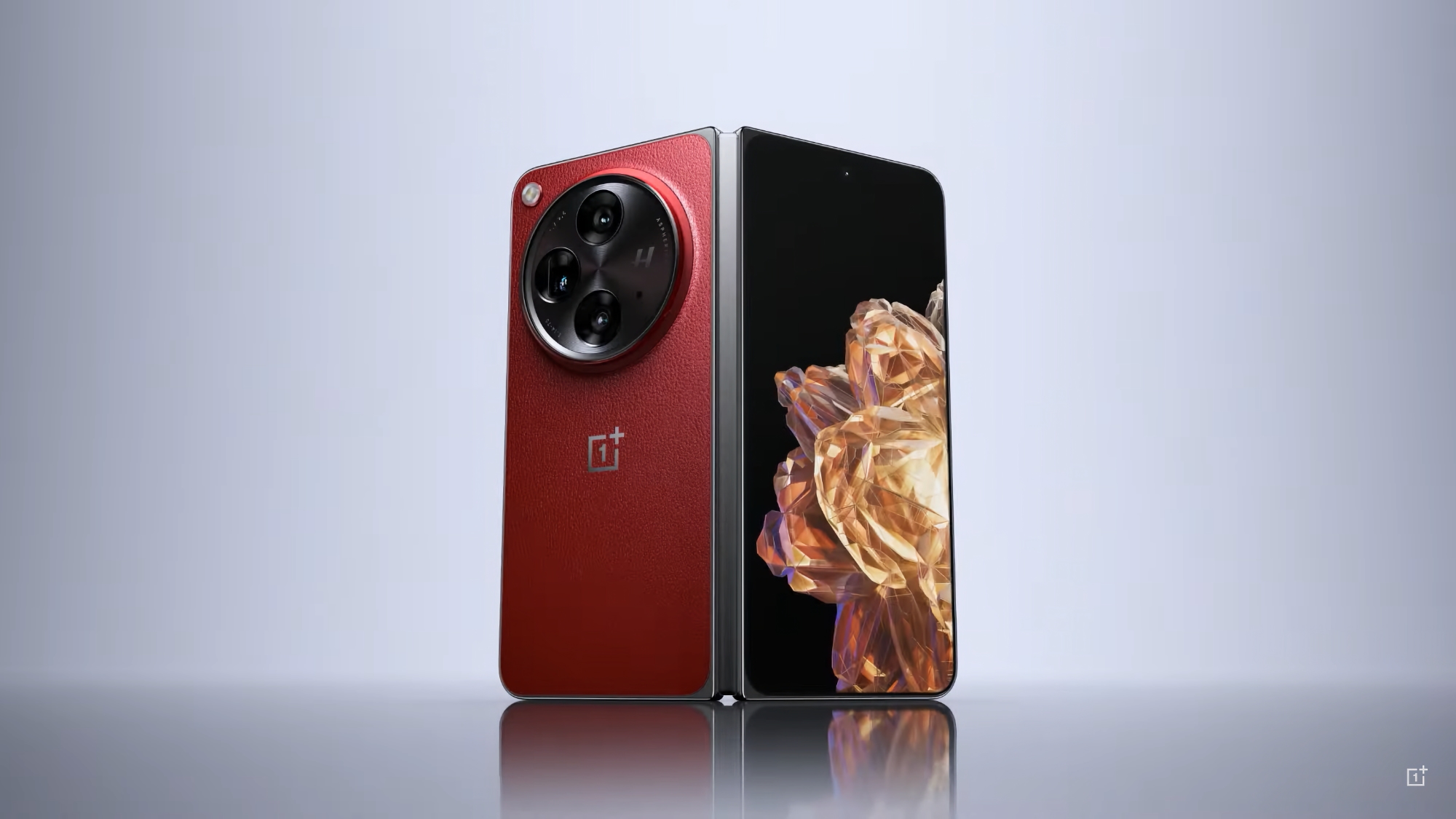 Die OnePlus Open Apex Edition in der Farbe Crimson Shadow und mit 1 TB Speicherplatz ist in Europa erschienen Die OnePlus Open Apex Edition in der Farbe Crimson Shadow und mit 1 TB Speicherplatz ist in Europa erschienen