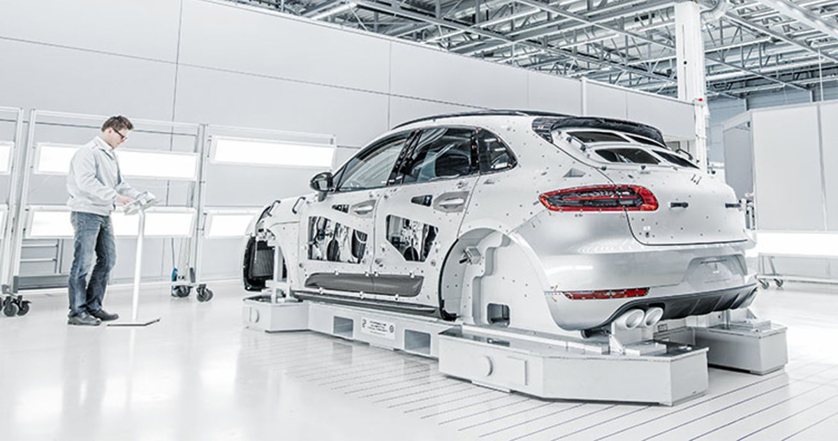 Technik und Tradition: Porsche Macan Produktion in Deutschland Ein Blick ins Innere: Wie Porsche den Macan in Leipzig produziert