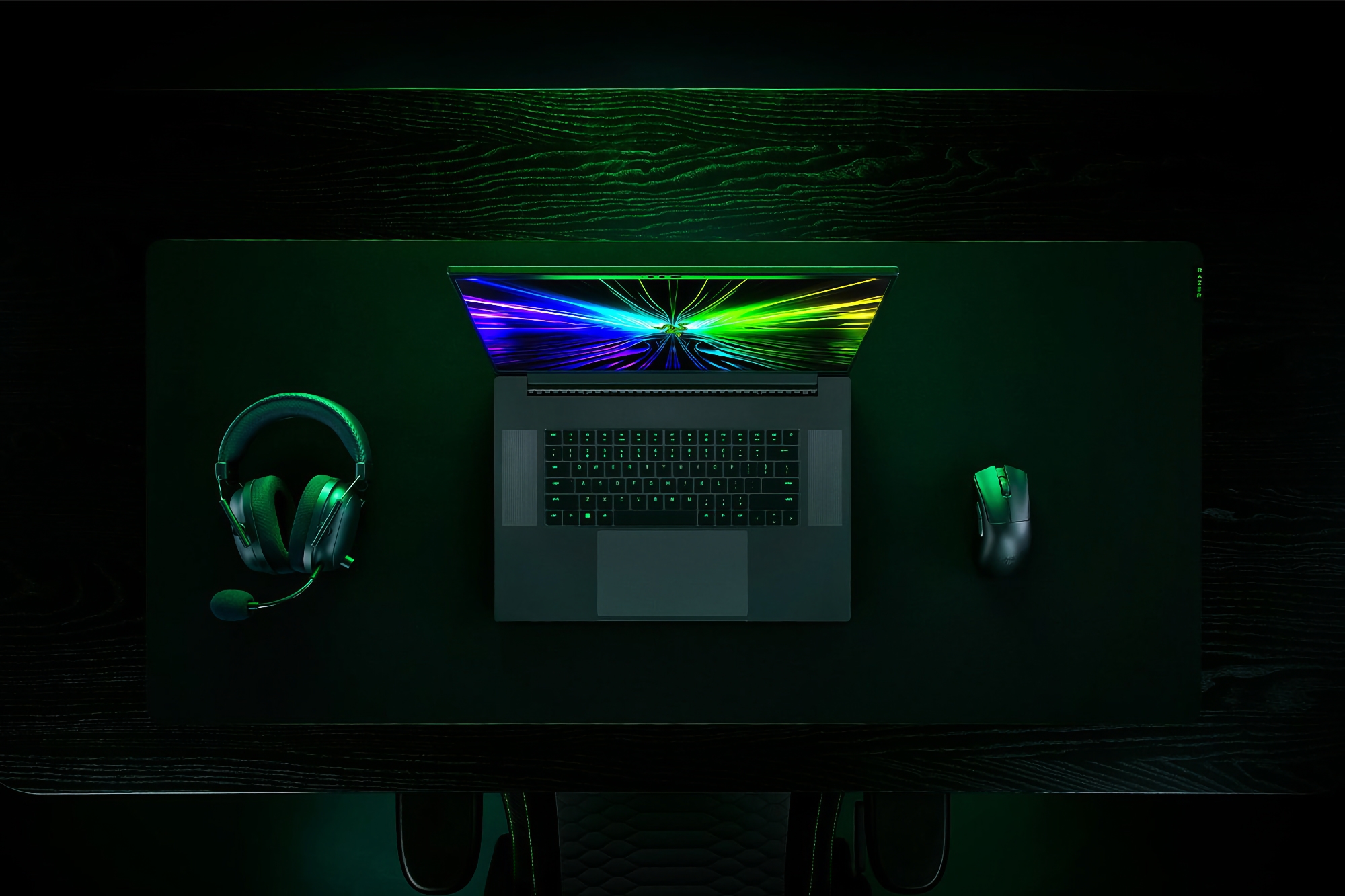 Razer hat das Datum für die Markteinführung des Blade 18 Laptops mit einem 300Hz QHD+ Display und einem Preis ab $3099 bekannt gegeben Razer hat das Datum für die Markteinführung des Blade 18 Laptops mit einem 300Hz QHD+ Display und einem Preis ab $3099 bekannt gegeben