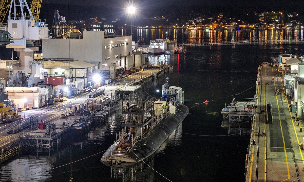 Die US-Marine wird 80 Millionen Dollar für die Reparatur des atomgetriebenen Angriffs-U-Boots USS Connecticut ausgeben, das nach der Kollision mit einem Unterwasserberg im Südchinesischen Meer schwer beschädigt wurde Die US-Marine wird 80 Millionen Dollar für die Reparatur des atomgetriebenen Angriffs-U-Boots USS Connecticut ausgeben, das nach der Kollision mit einem Unterwasserberg im Südchinesischen Meer schwer beschädigt wurde