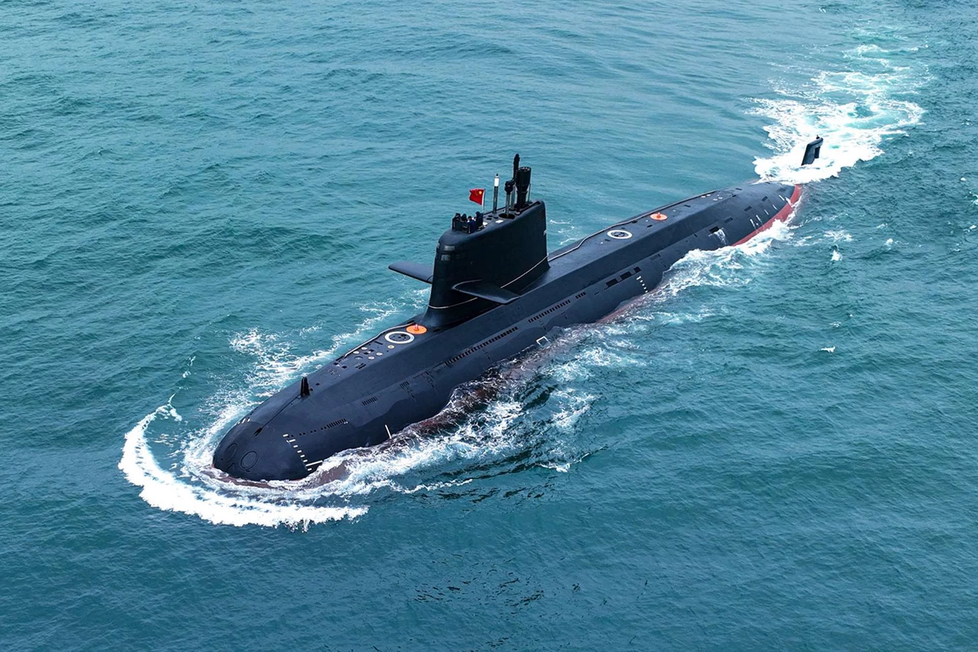 China prüft die Möglichkeit der Integration von Laserwaffen in U-Boote China prüft die Möglichkeit der Integration von Laserwaffen in U-Boote