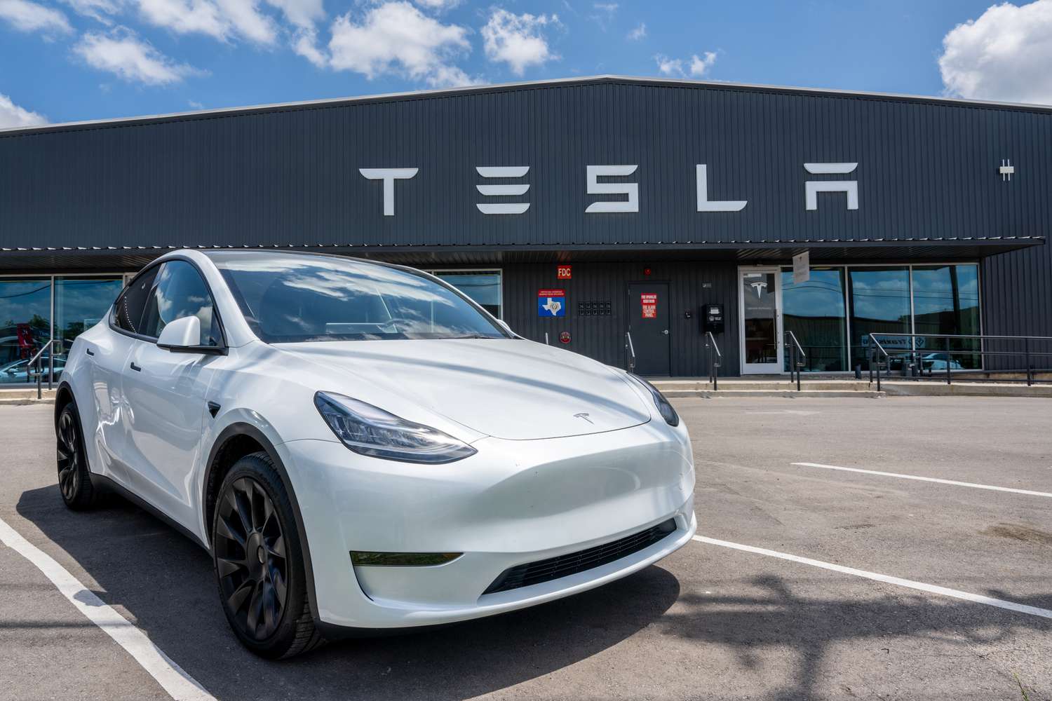 Tesla ruft 125.000 Fahrzeuge wegen Problemen mit Sicherheitsgurten zurück Tesla ruft 125.000 Fahrzeuge wegen Problemen mit Sicherheitsgurten zurück