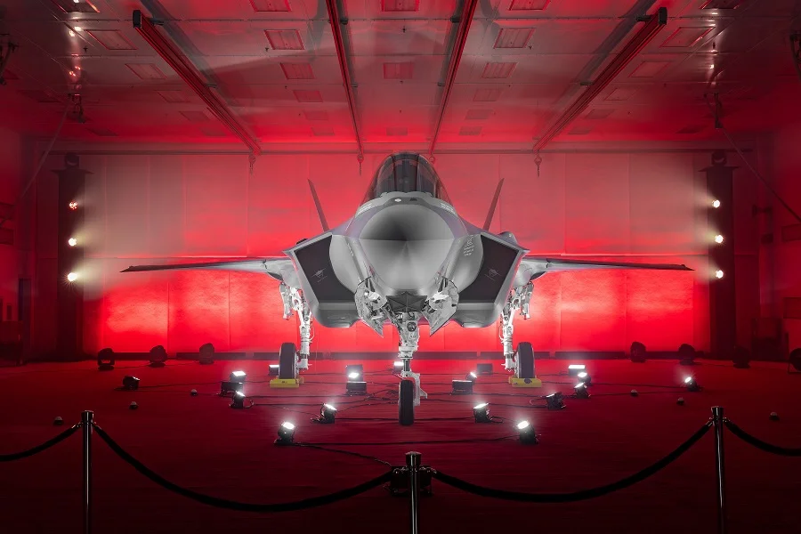 Lockheed Martin präsentiert den ersten polnischen F-35 Husarz-Kampfjet Lockheed Martin präsentiert den ersten polnischen F-35 Husarz-Kampfjet