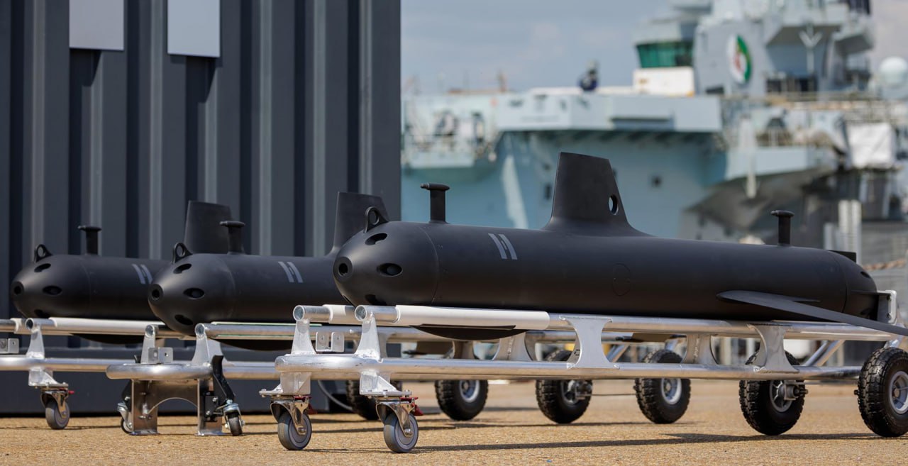 Tiefsee-Technologie: Helsings KI-gesteuerte Unterwasser-Fahrzeuge bestehen erste Prüfungen AI-Unterwasserfahrzeuge von Helsing SG-1 beweisen ihre Fähigkeiten in schottischen Gewässern