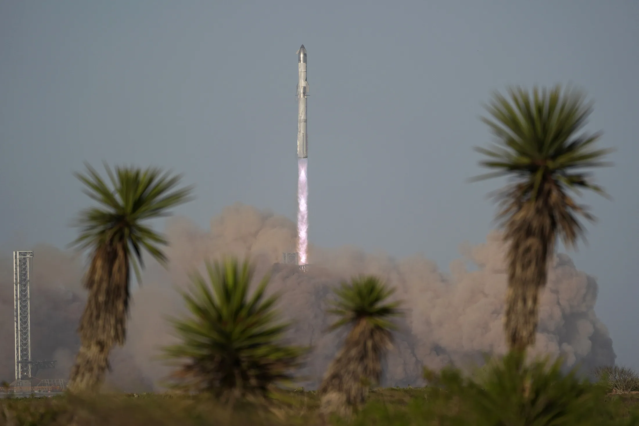 Starbase am Start: SpaceX testet die Fähigkeiten des neuen Raumschiffs in Texas SpaceX Starship bereitet sich auf den Testflug vor: Was ist vom Start in Boca Chica zu erwarten?
