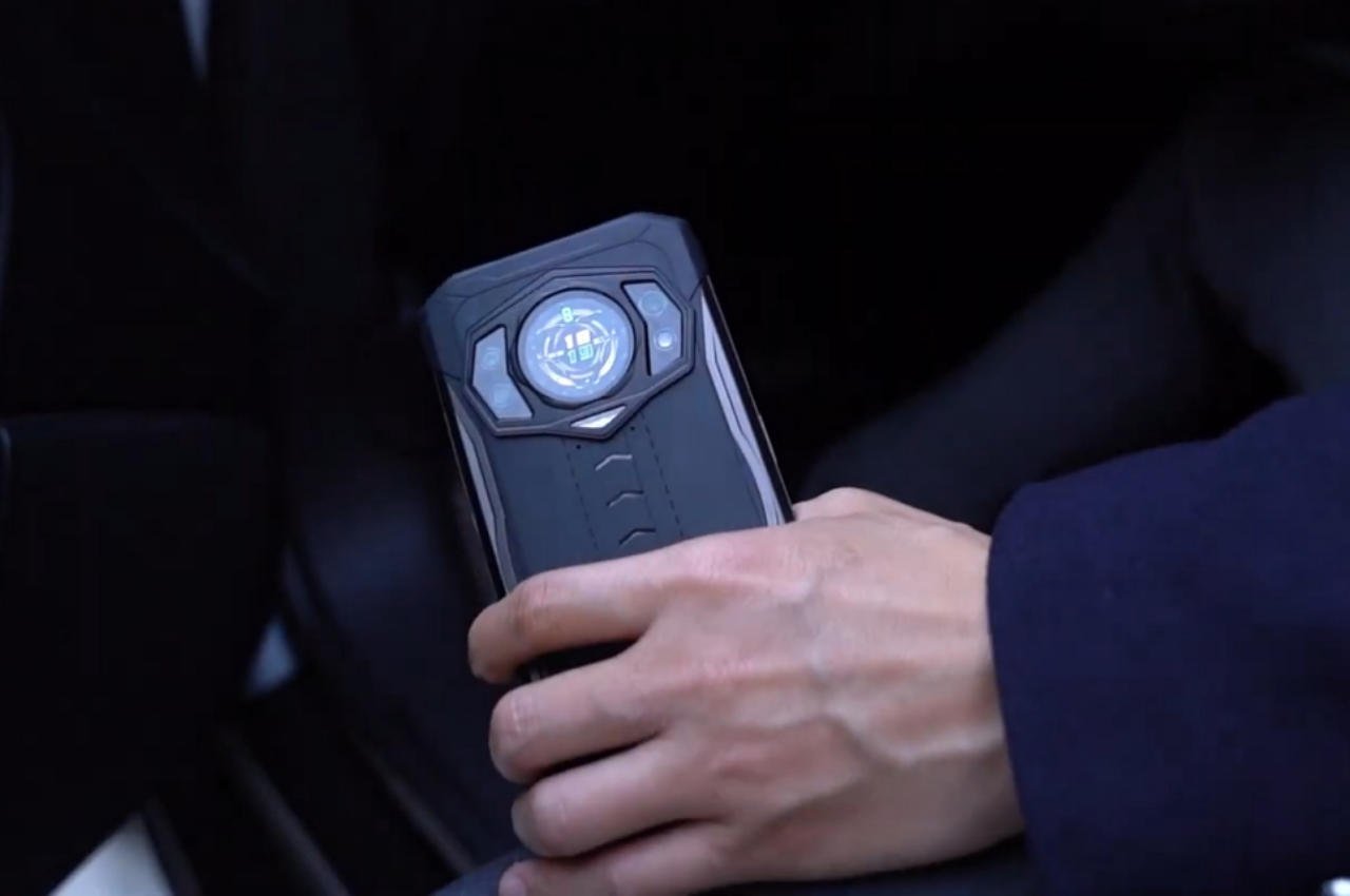 Doogee S98 sieht aus und klingt eher wie ein Geheimagenten-Gadget als ein Smartphone
