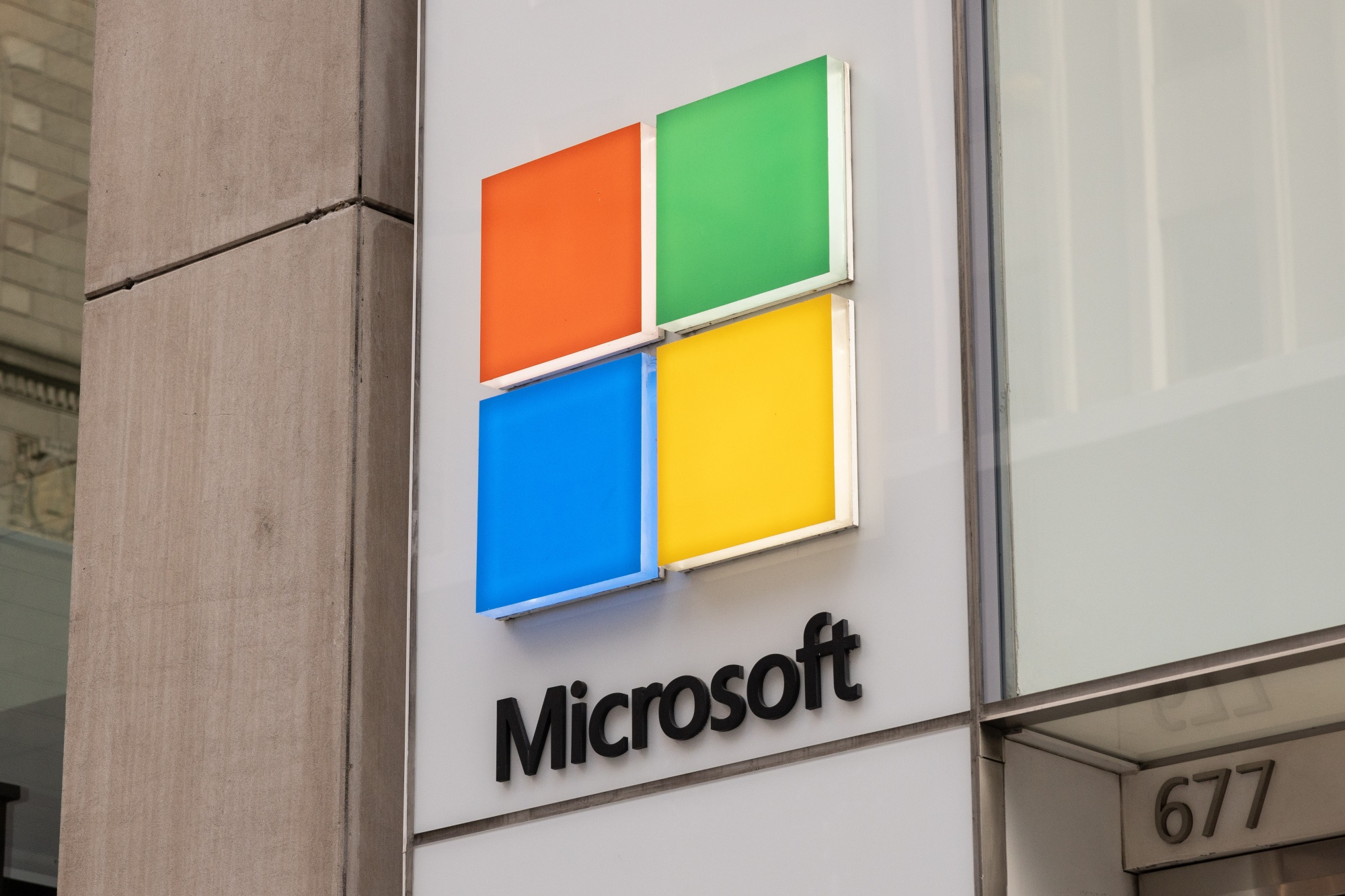 Microsoft hat den ersten Gewerkschaftsvertrag ausgehandelt, der den Einsatz von KI regelt Microsoft hat den ersten Gewerkschaftsvertrag ausgehandelt, der den Einsatz von KI regelt