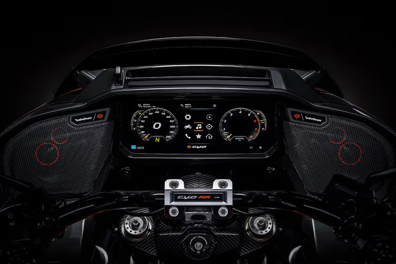 CVO Road Glide RR - mit Schaltgetriebe. CVO Road Glide RR - mit Schaltgetriebe.