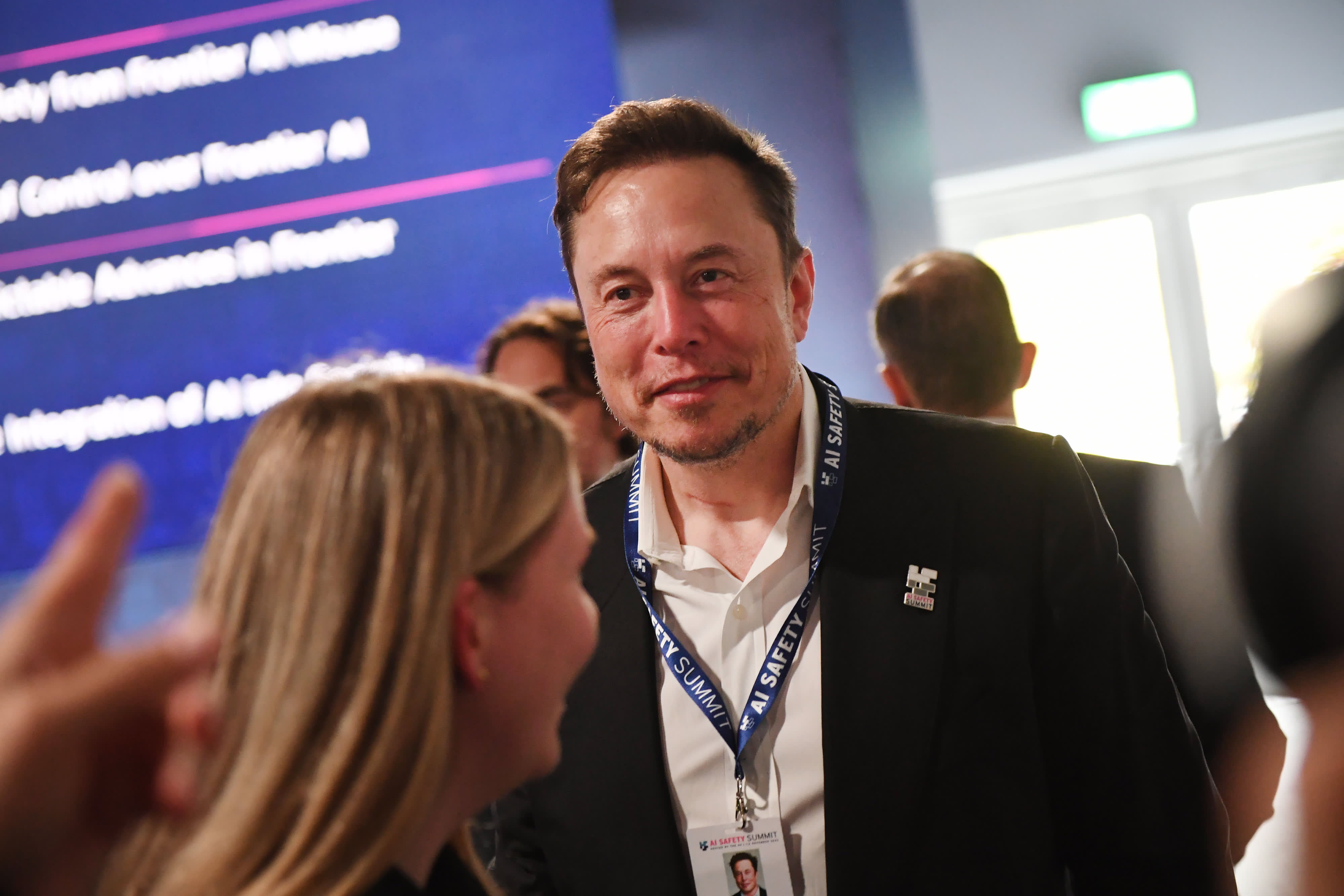Elon Musk sagt voraus, dass es dank KI in Zukunft keine Notwendigkeit mehr geben wird zu arbeiten Elon Musk sagt voraus, dass es dank KI in Zukunft keine Notwendigkeit mehr geben wird zu arbeiten