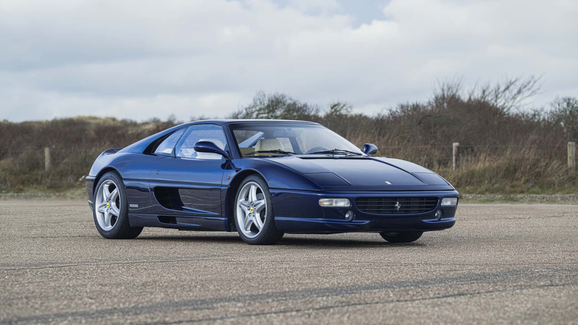 Der Ferrari F355 GTS von Michael Schumacher aus dem Jahr 1996.