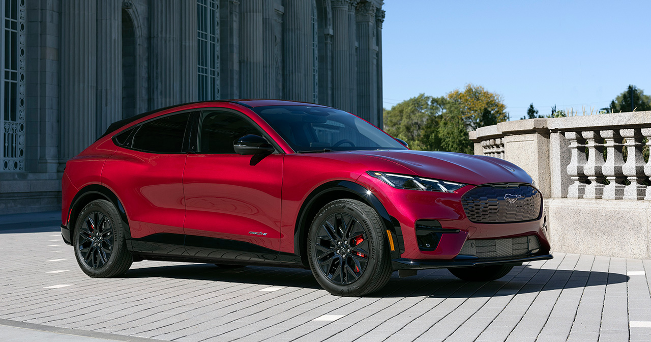 2025 Ford Mustang Mach-E Premium Sportausstattungspaket 2025 Ford Mustang Mach-E Premium Sportausstattungspaket