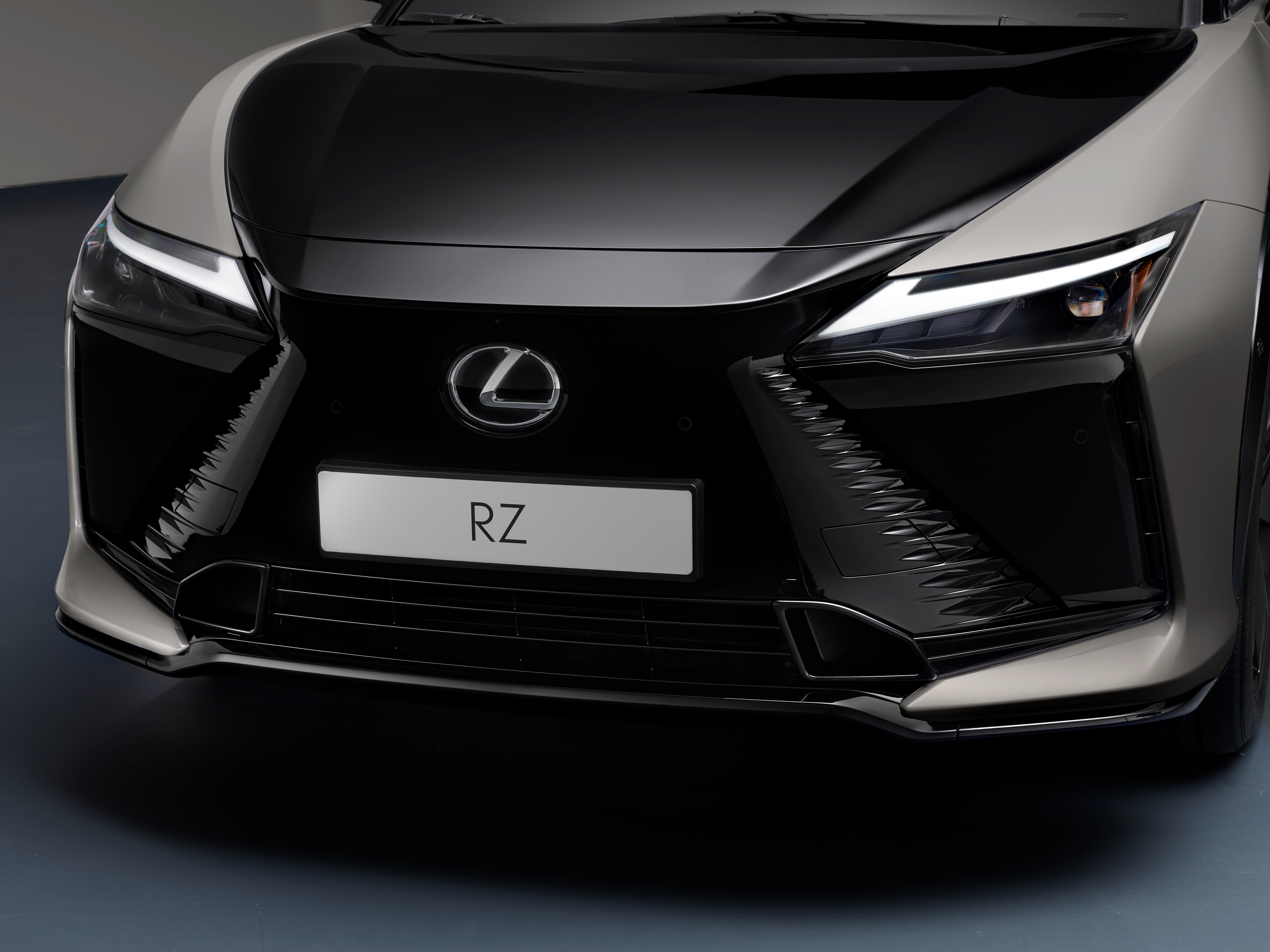 Der aufgefrischte Lexus RZ 2025 - Bild 4 Der aufgefrischte Lexus RZ 2025 - Bild 4