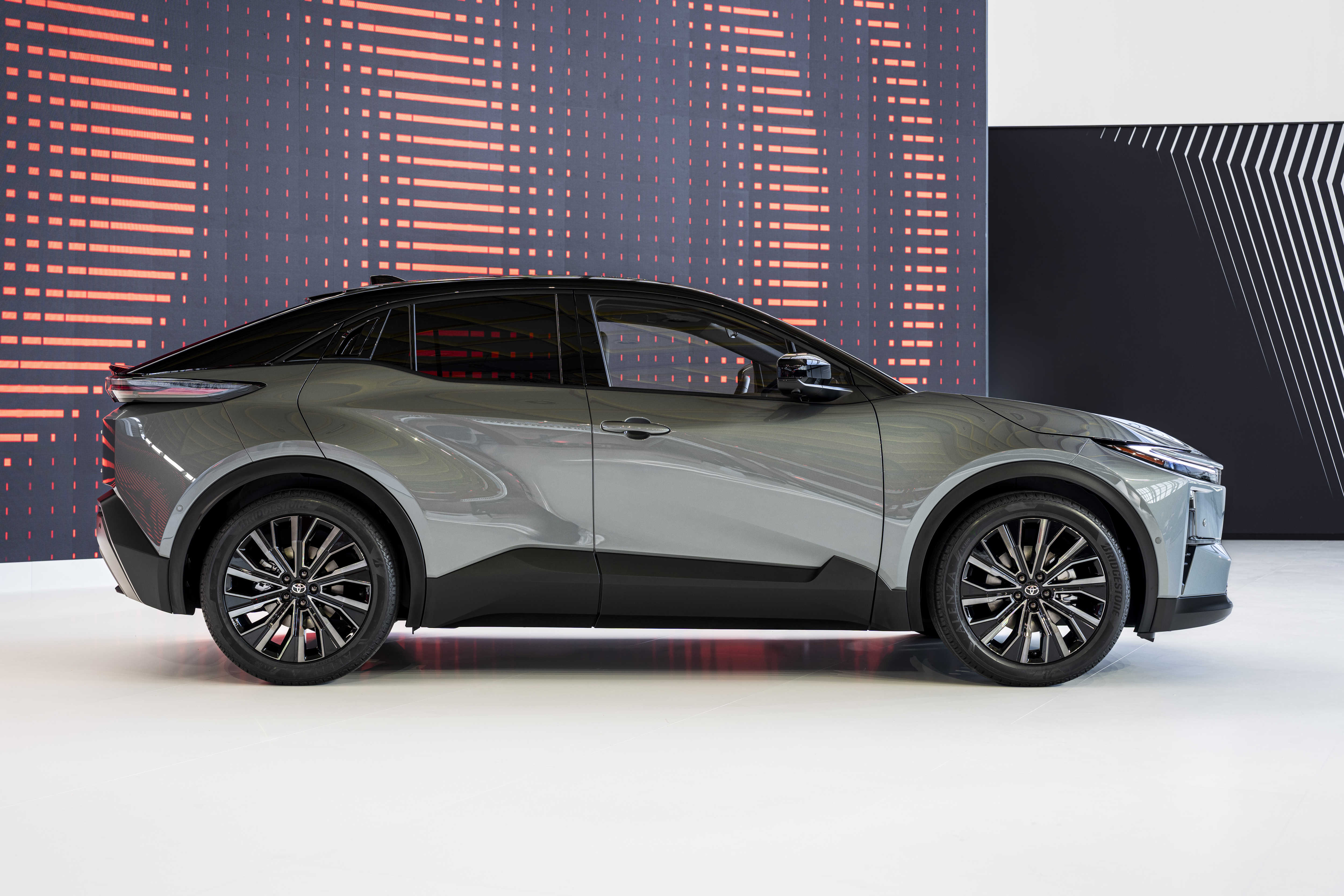Innenraum des Toyota C-HR+ Innenraum des Toyota C-HR+