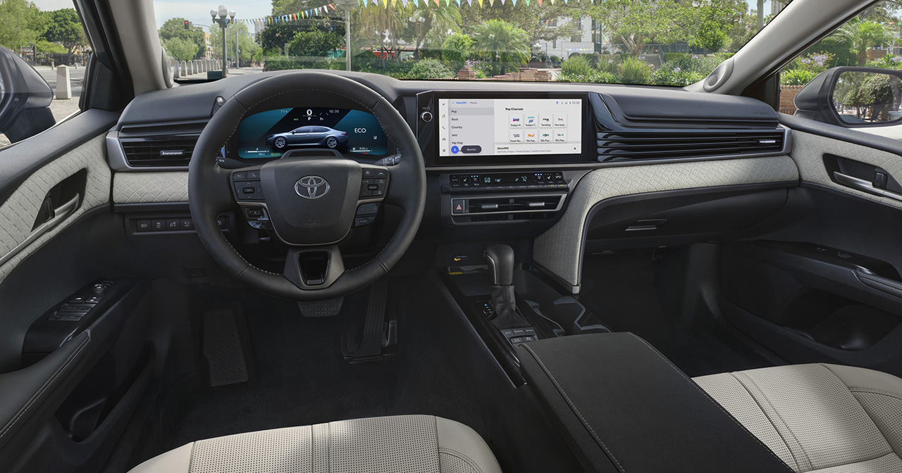 Innenraum der neu gestalteten Toyota Camry Limousine (2025) für den US-Markt