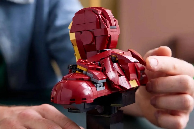 Detail der Mini-Büste von Iron Man Detail der Mini-Büste von Iron Man