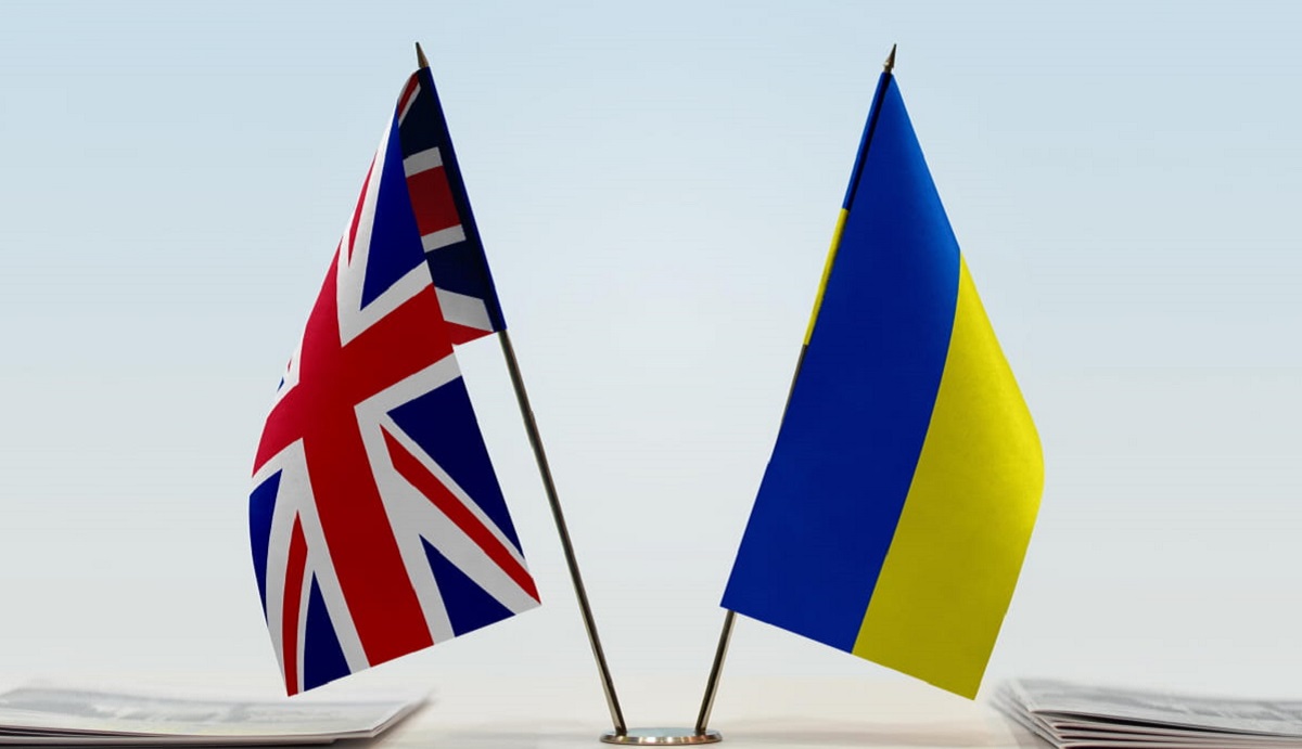 Russisches Geld wird der Ukraine dienen: Großbritannien genehmigt 2,26 Mrd. Pfund Kredit an die Ukraine, der aus den Mitteln des Aggressorlandes zurückgezahlt werden soll