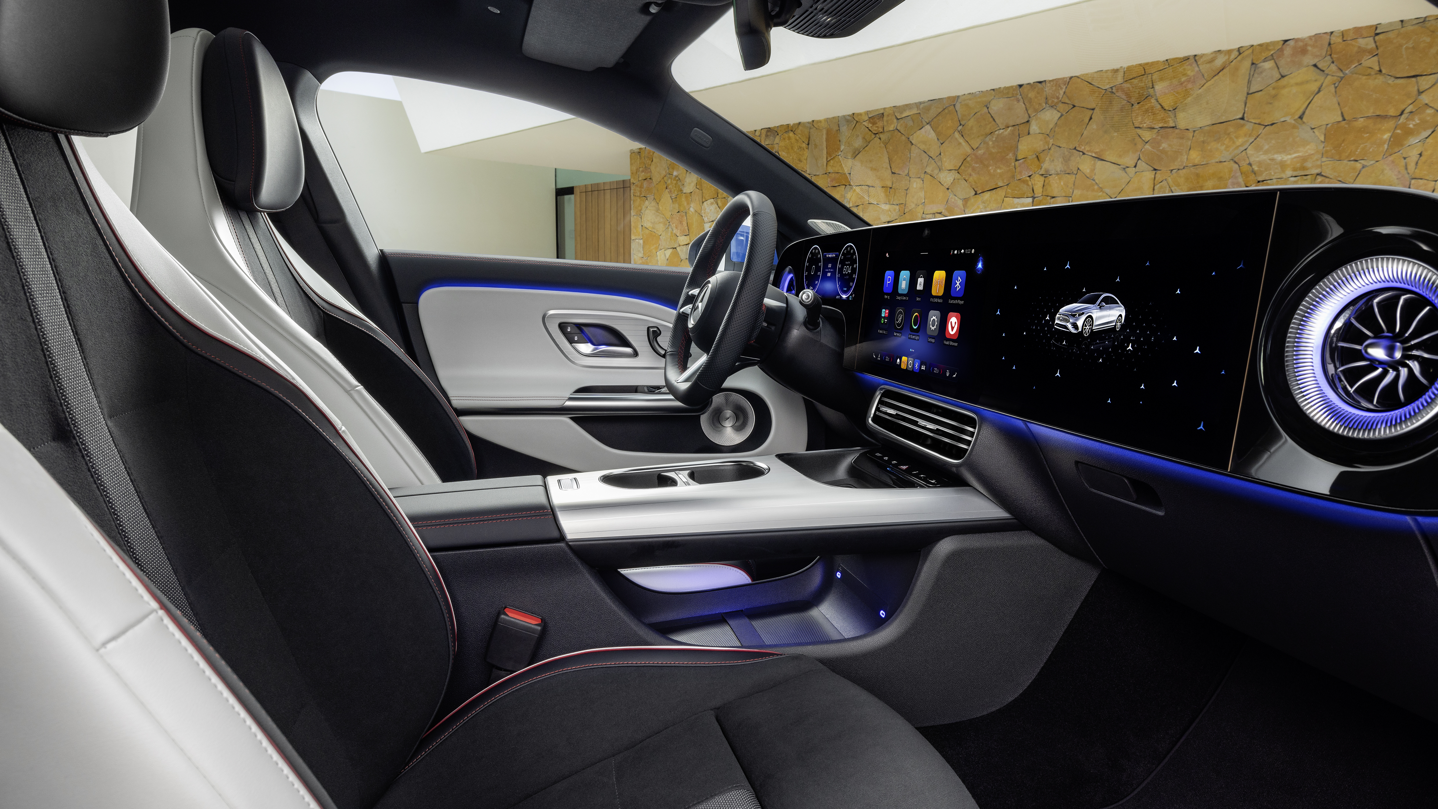Innenraum des neuen Mercedes-Benz CLA Innenraum des neuen Mercedes-Benz CLA