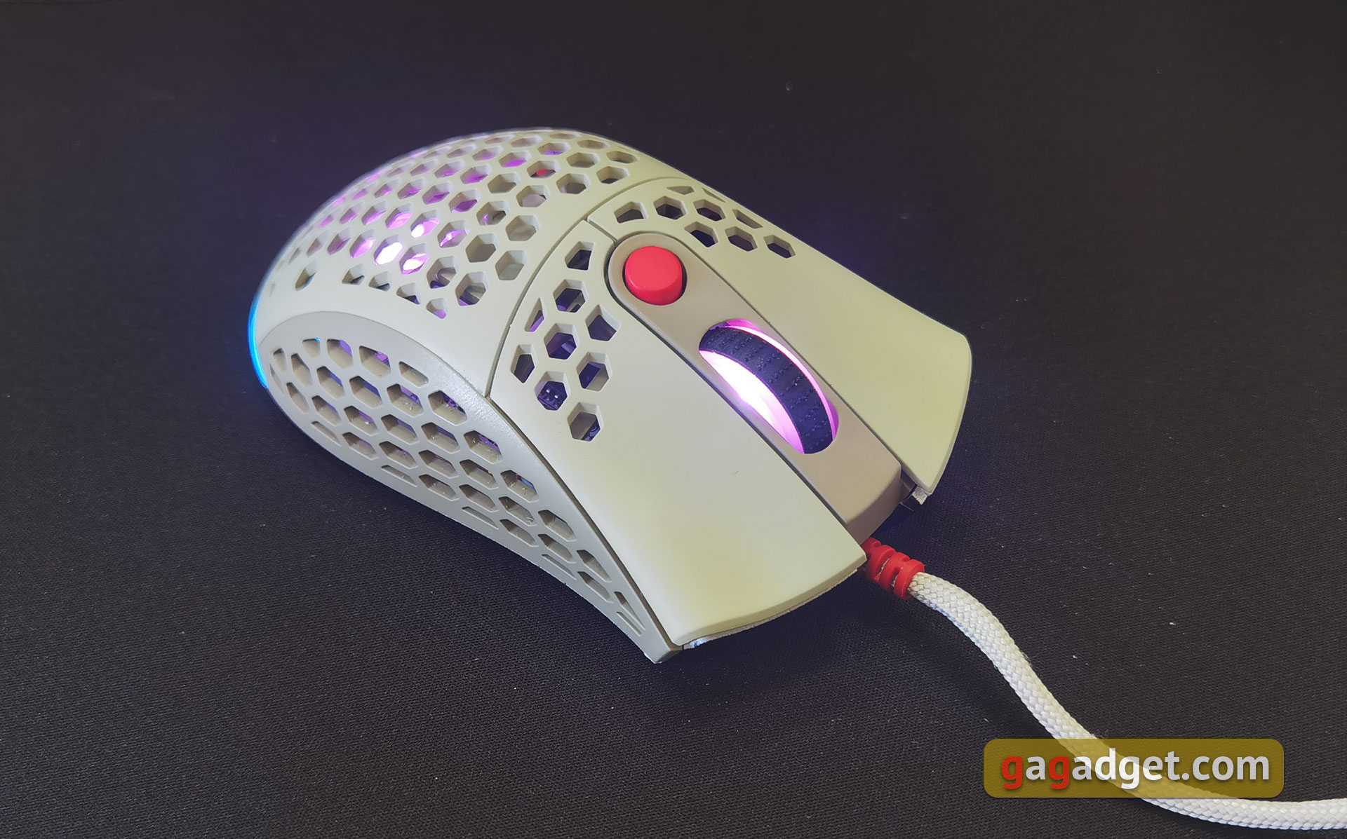 2E Gaming HyperSpeed Pro Überblick: Eine leichte Gaming-Maus mit einem großartigen Sensor-6 2E Gaming HyperSpeed Pro Überblick: Eine leichte Gaming-Maus mit einem großartigen Sensor-6