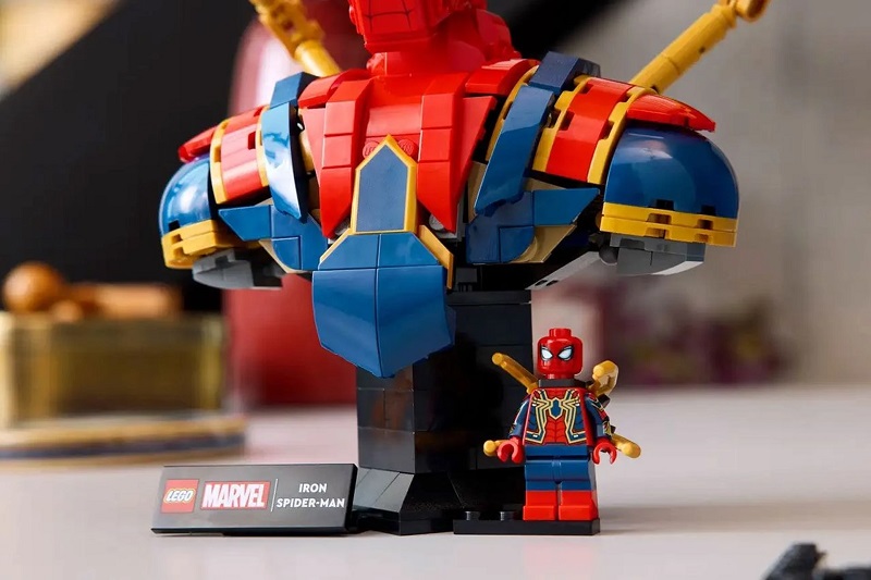 Spider-Man in einem Nano-Anzug. Spider-Man in einem Nano-Anzug.