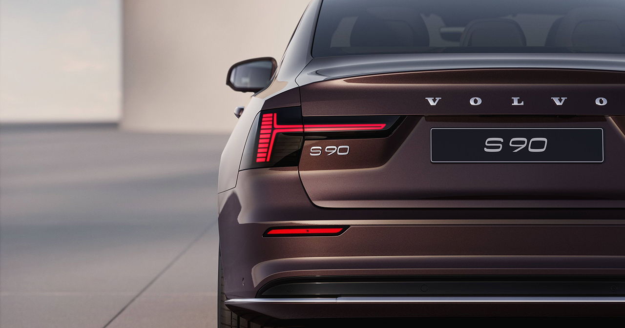 Rückleuchten des aktualisierten Volvo S90