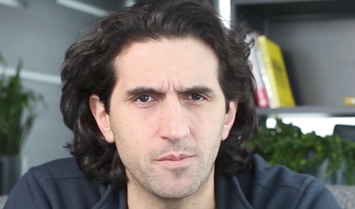 "Das wird ein f***ing gutes Spiel!" - sagte Josef Fares über sein neues Projekt. Der exzentrische Entwickler ist vom Erfolg des nächsten Spiels der Hazelight Studios überzeugt "Das wird ein f***ing gutes Spiel!" - sagte Josef Fares über sein neues Projekt. Der exzentrische Entwickler ist vom Erfolg des nächsten Spiels der Hazelight Studios überzeugt
