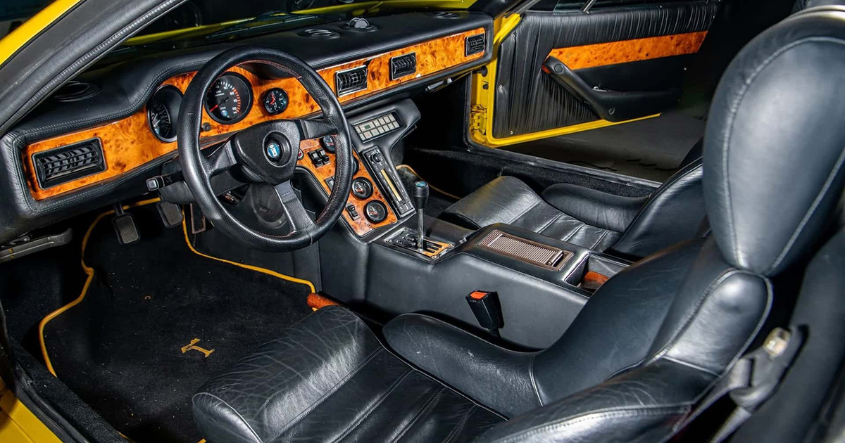 Innenausstattung De Tomaso Pantera 90 Si Innenausstattung De Tomaso Pantera 90 Si