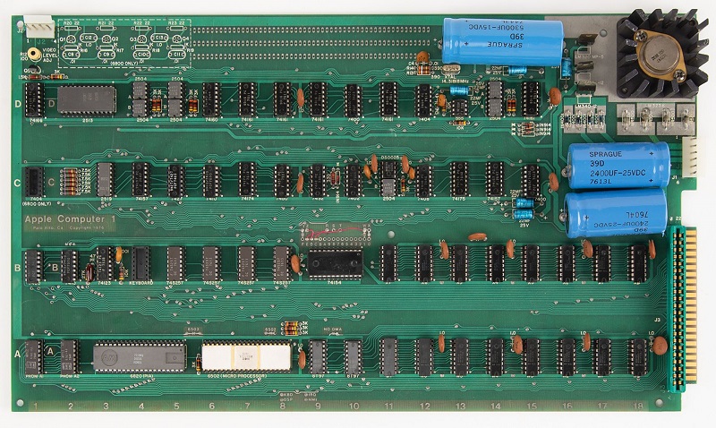 Ein funktionierendes Exemplar des Apple-1 bei einer Auktion.