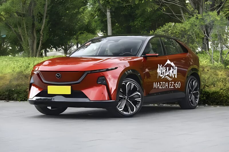 Mazda EZ-60 im Showroom