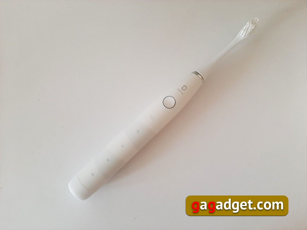 Es tut nicht weh. Oclean Flow Sonic Preisgünstige elektrische Zahnbürste Test-12