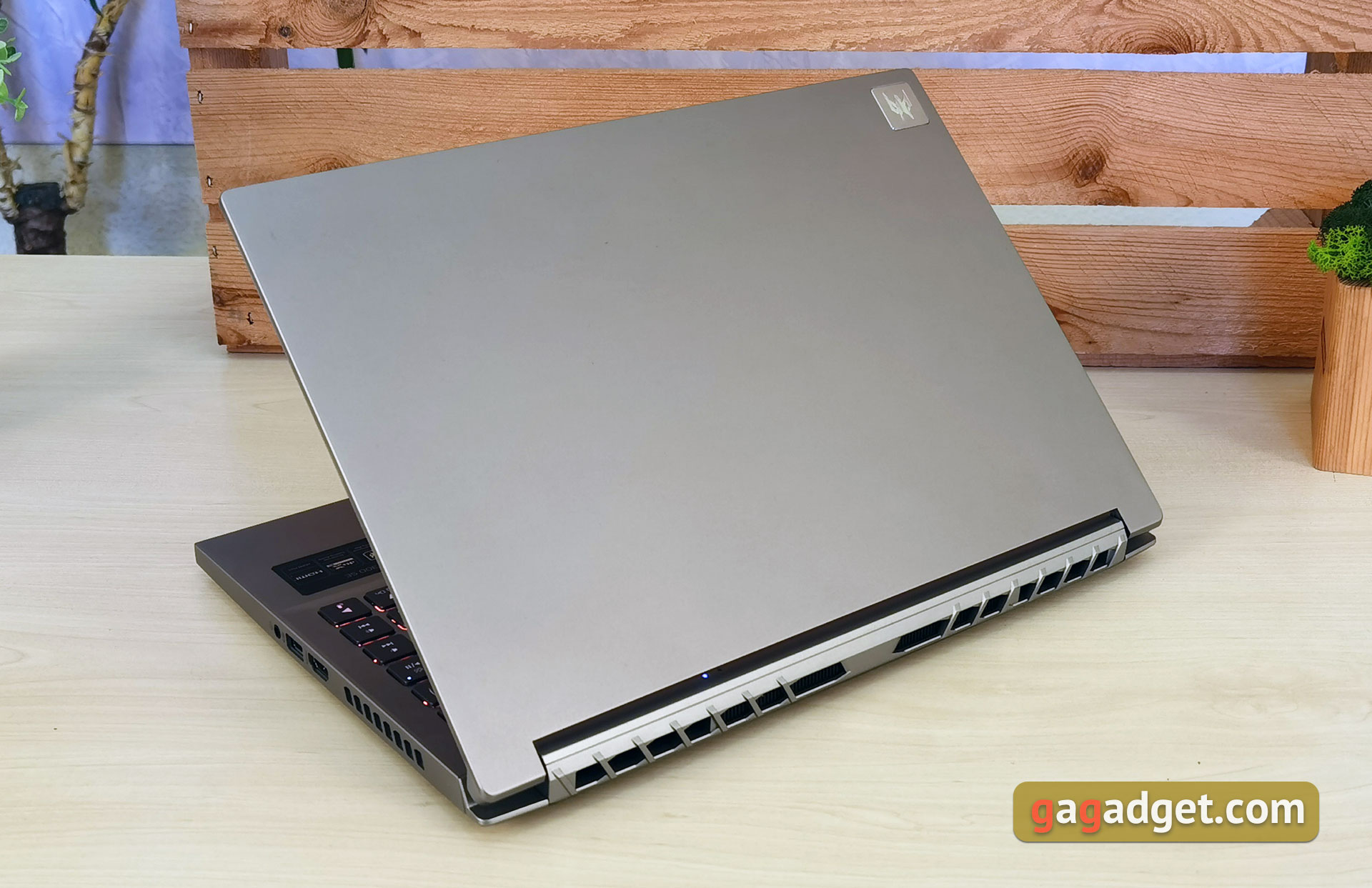 Acer Predator Triton 300 SE im Test: ein Gaming-Raubtier in der Größe eines Ultrabooks-4 Acer Predator Triton 300 SE im Test: ein Gaming-Raubtier in der Größe eines Ultrabooks-4