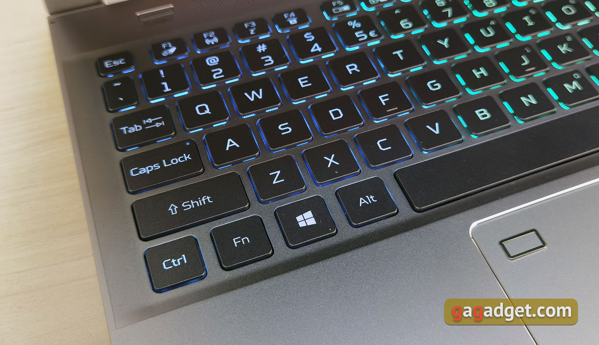 Acer Predator Triton 300 SE im Test: ein Gaming-Raubtier in der Größe eines Ultrabooks-19 Acer Predator Triton 300 SE im Test: ein Gaming-Raubtier in der Größe eines Ultrabooks-19