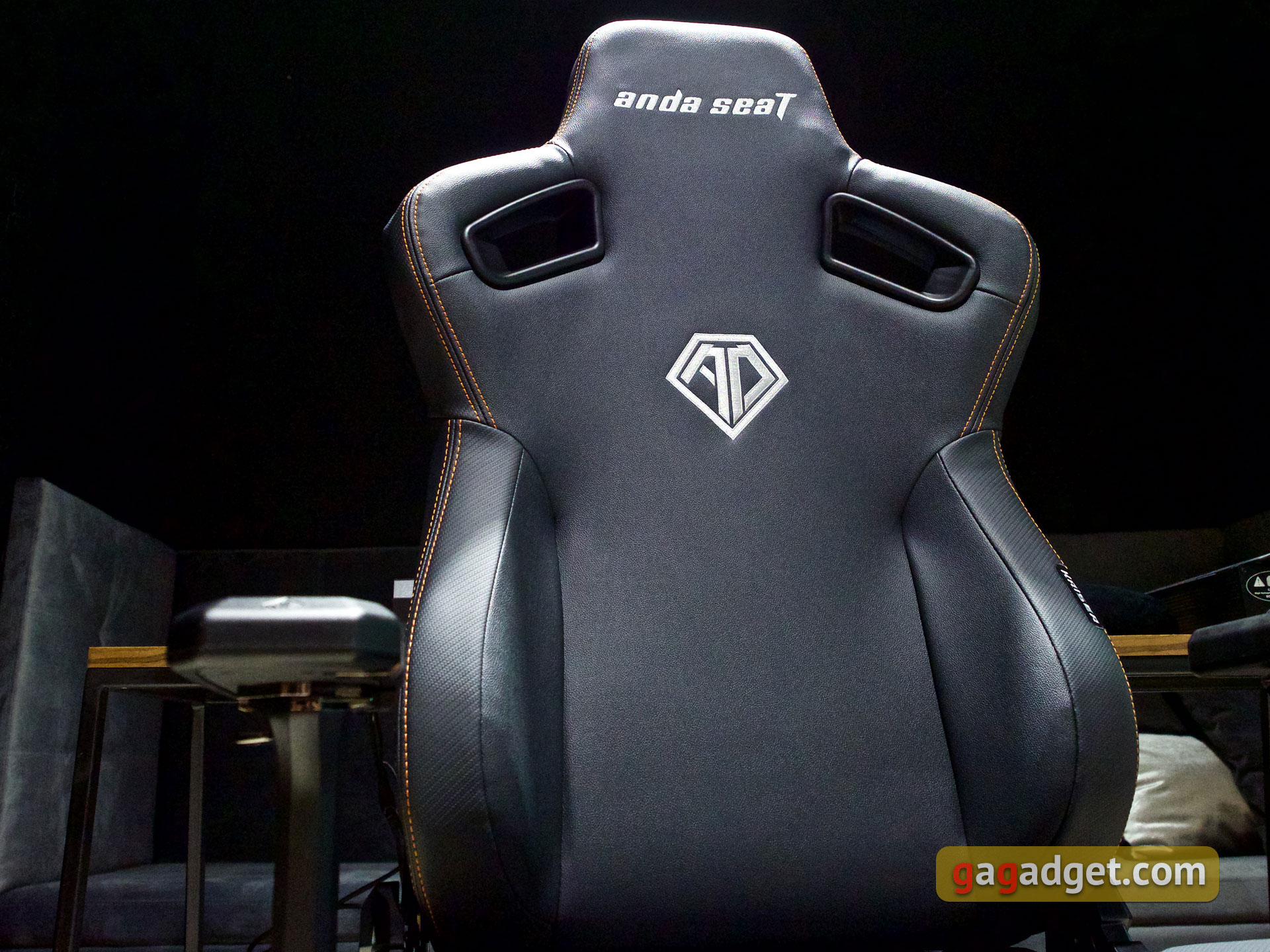Thron zum Spielen: ein Test des Anda Seat Kaiser 3 XL-7
