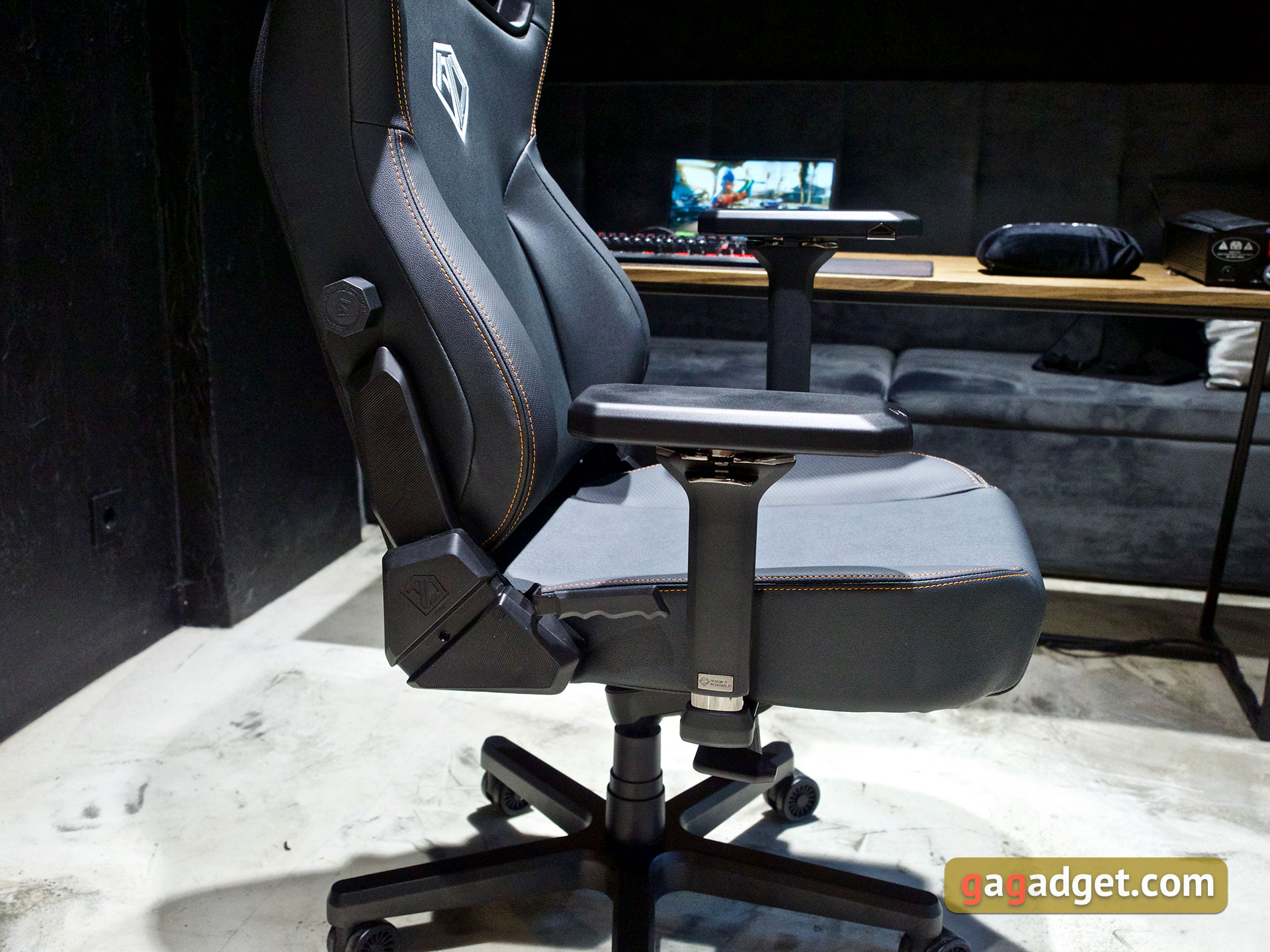 Thron zum Spielen: ein Test des Anda Seat Kaiser 3 XL-34