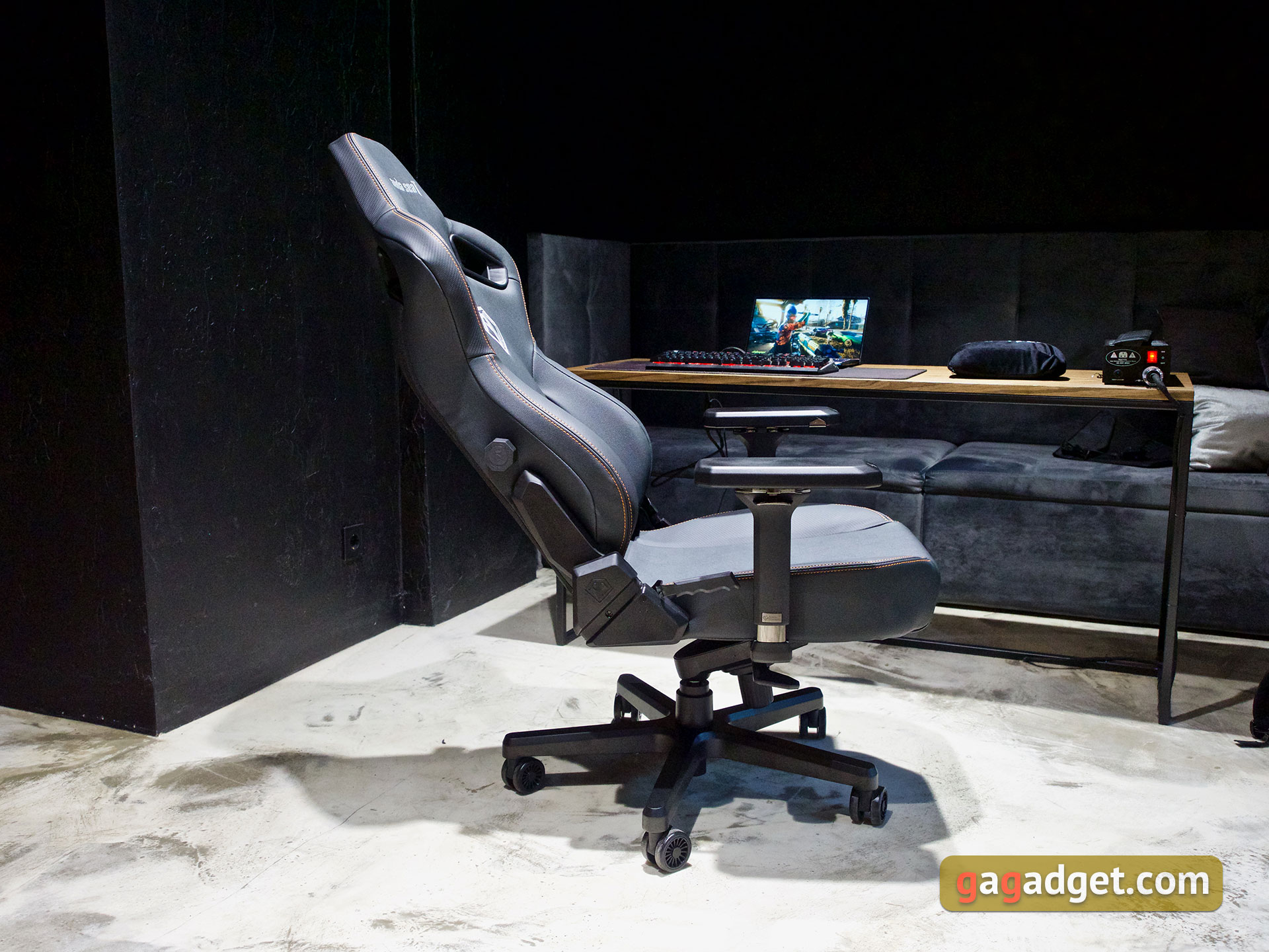 Thron zum Spielen: ein Test des Anda Seat Kaiser 3 XL-55