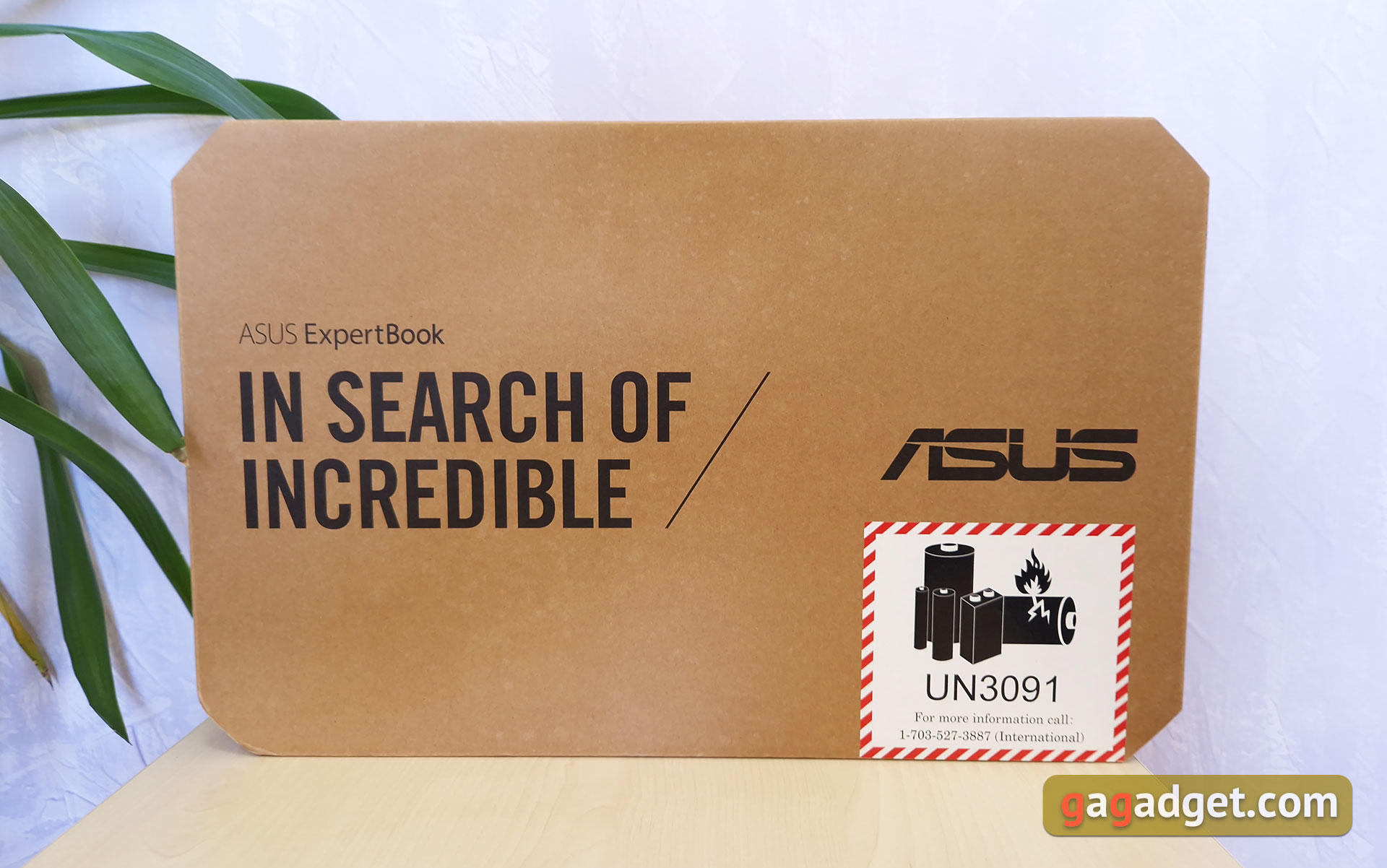 ASUS ExpertBook B7 Flip (B7402FEA) Test: Ein Flaggschiff-Enterprise-Notebook mit einem robusten Gehäuse-2 ASUS ExpertBook B7 Flip (B7402FEA) Test: Ein Flaggschiff-Enterprise-Notebook mit einem robusten Gehäuse-2