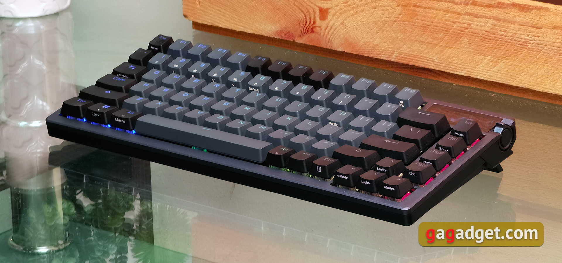 ASUS ROG Azoth im Test: eine kompromisslose mechanische Tastatur für Gamer, die man nicht erwarten würde