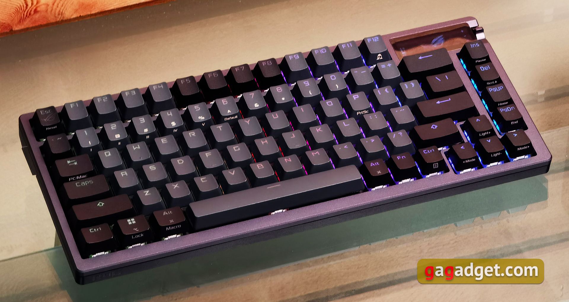 ASUS ROG Azoth im Test: eine kompromisslose mechanische Tastatur für Gamer, die man nicht erwarten würde-10