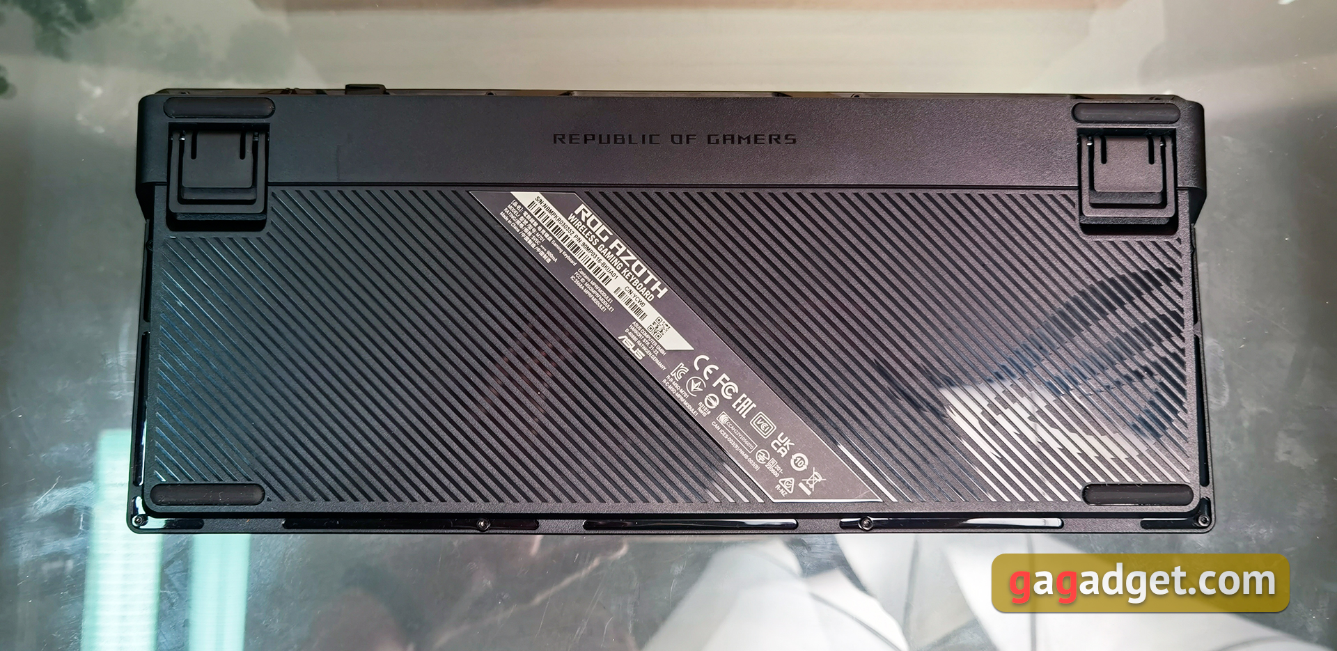 ASUS ROG Azoth im Test: eine kompromisslose mechanische Tastatur für Gamer, die man nicht erwarten würde-22