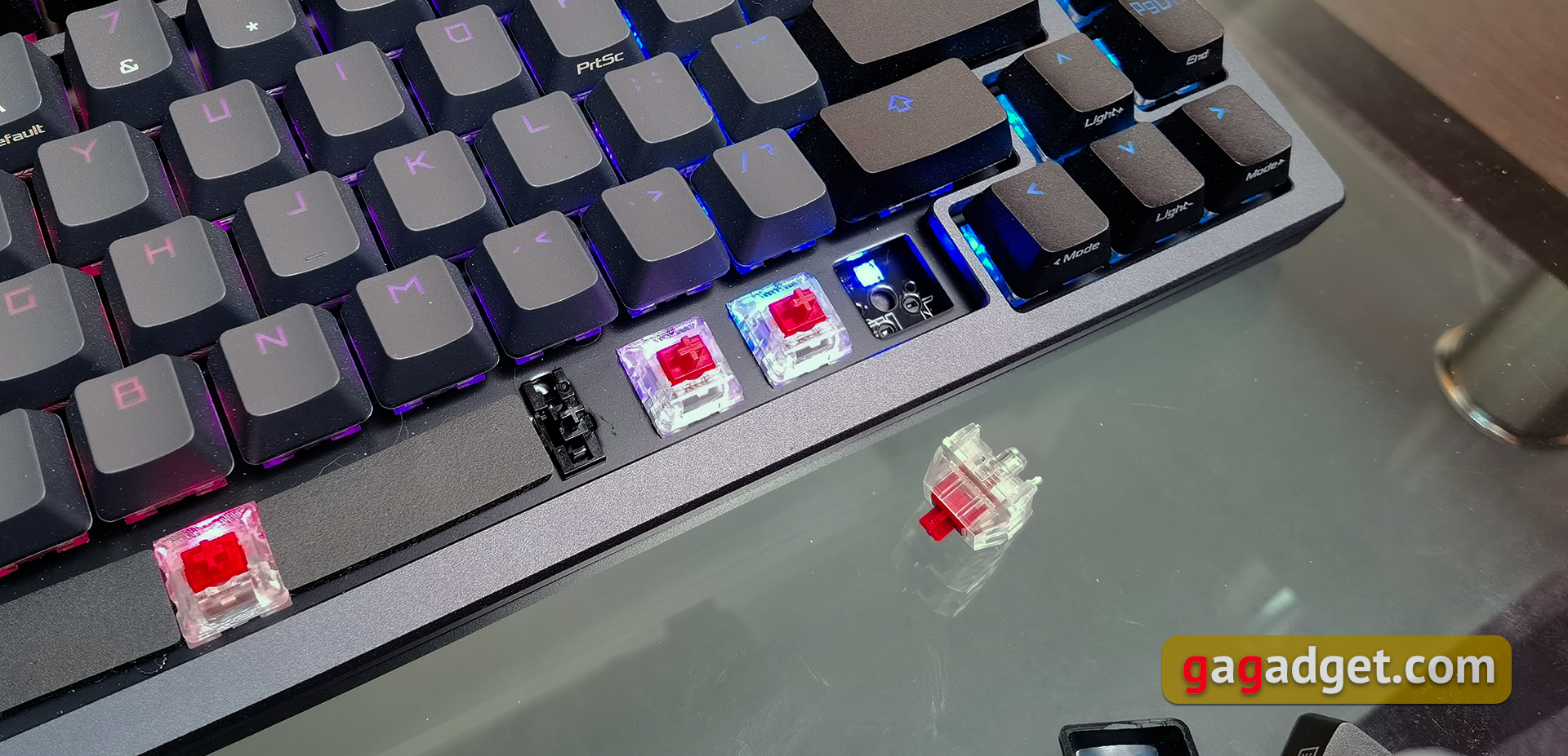 ASUS ROG Azoth im Test: eine kompromisslose mechanische Tastatur für Gamer, die man nicht erwarten würde-41