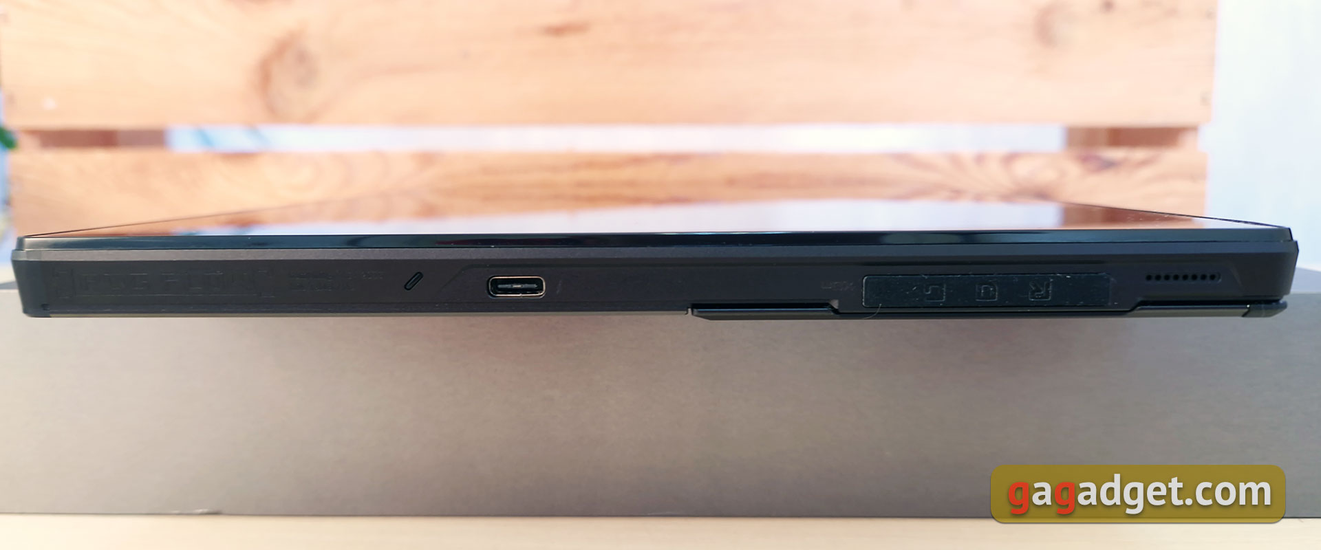 ASUS ROG Flow Z13 (2022) Test: Das leistungsstärkste Gaming-Tablet-12 ASUS ROG Flow Z13 (2022) Test: Das leistungsstärkste Gaming-Tablet-12