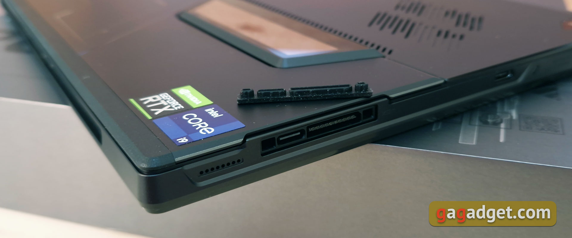 ASUS ROG Flow Z13 (2022) Test: Das leistungsstärkste Gaming-Tablet-13 ASUS ROG Flow Z13 (2022) Test: Das leistungsstärkste Gaming-Tablet-13