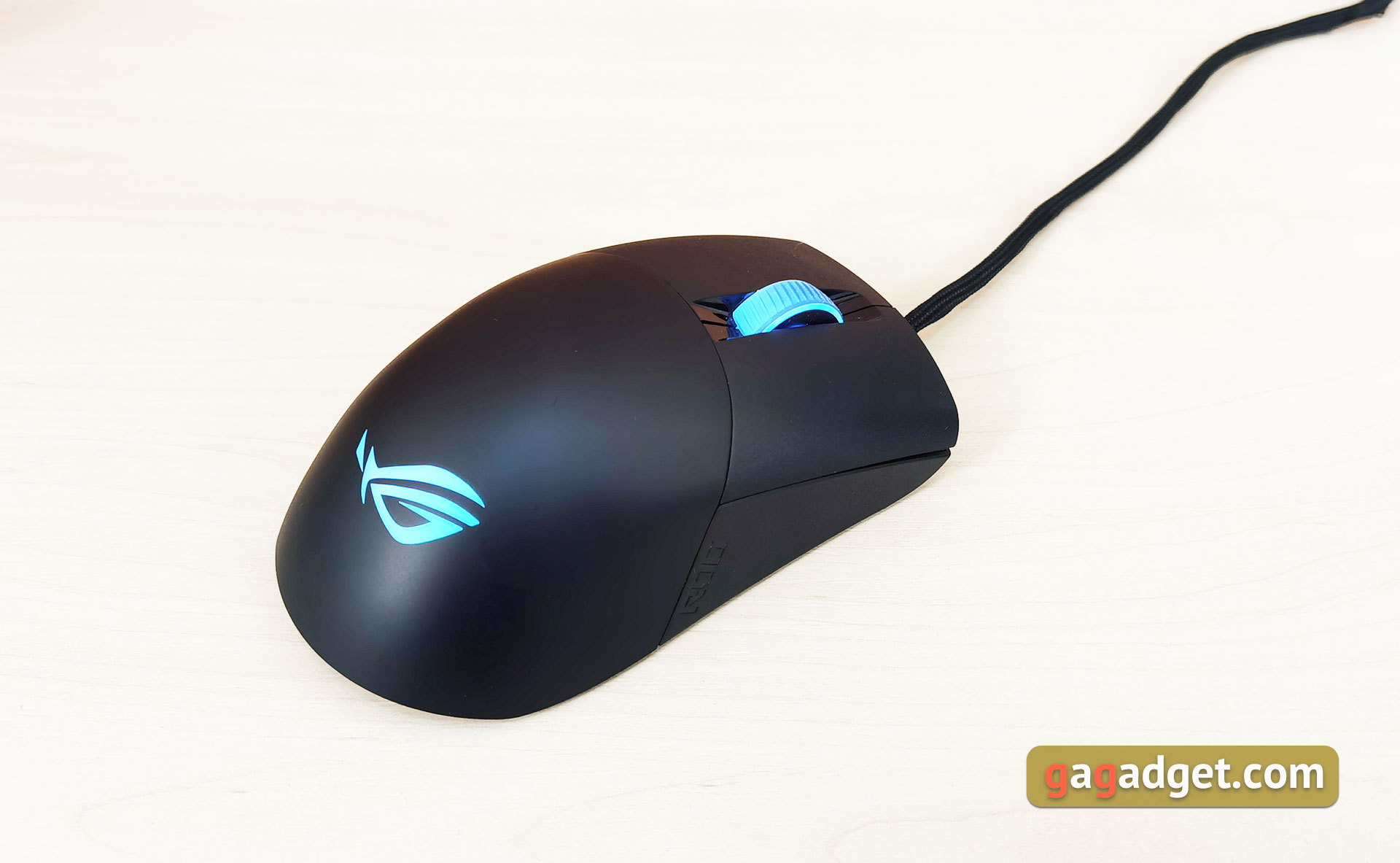 ASUS ROG Keris Überblick: Ultra-leichte Gaming-Maus mit reaktionsschnellem Sensor-12 ASUS ROG Keris Überblick: Ultra-leichte Gaming-Maus mit reaktionsschnellem Sensor-12