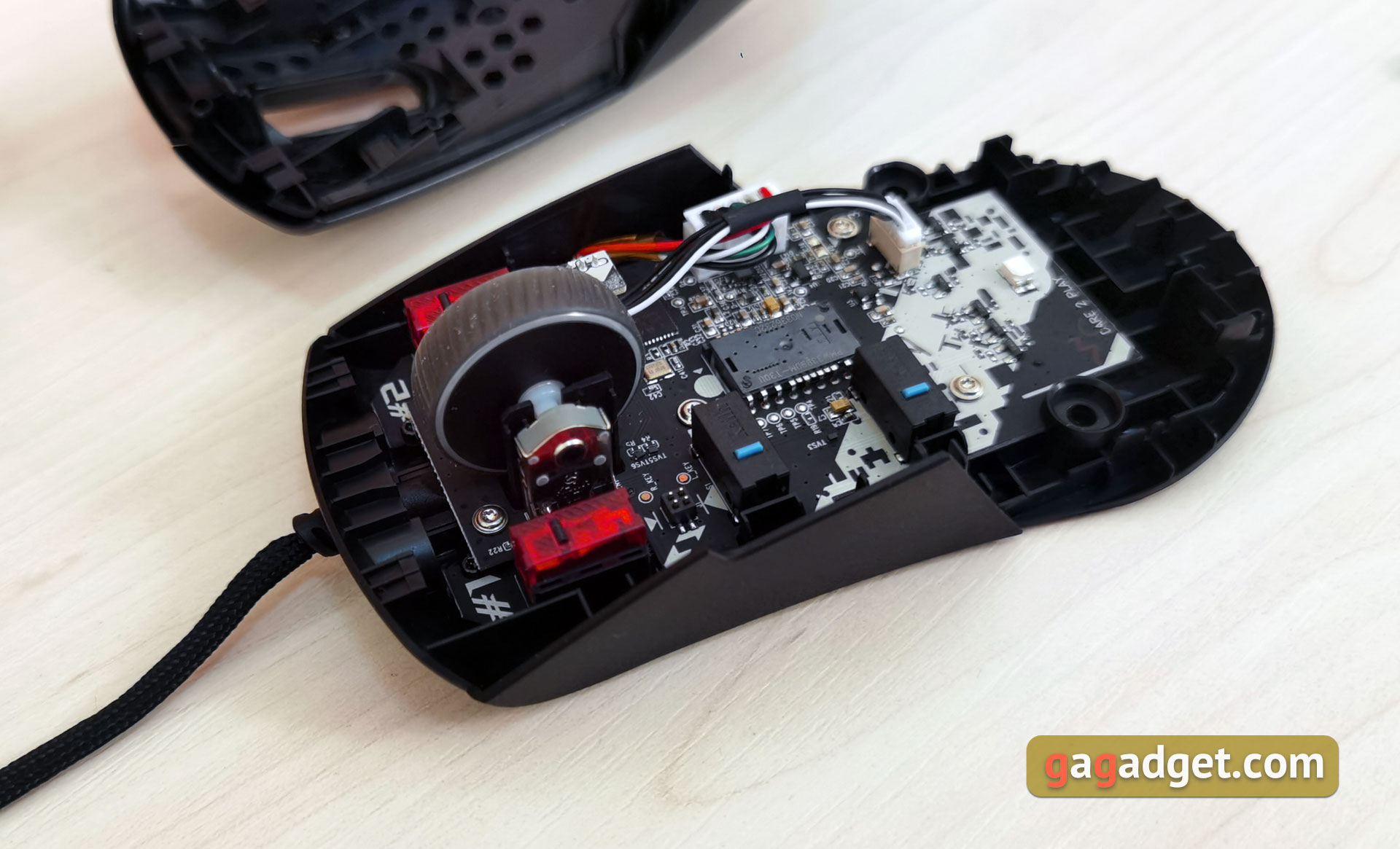 ASUS ROG Keris Überblick: Ultra-leichte Gaming-Maus mit reaktionsschnellem Sensor-19 ASUS ROG Keris Überblick: Ultra-leichte Gaming-Maus mit reaktionsschnellem Sensor-19