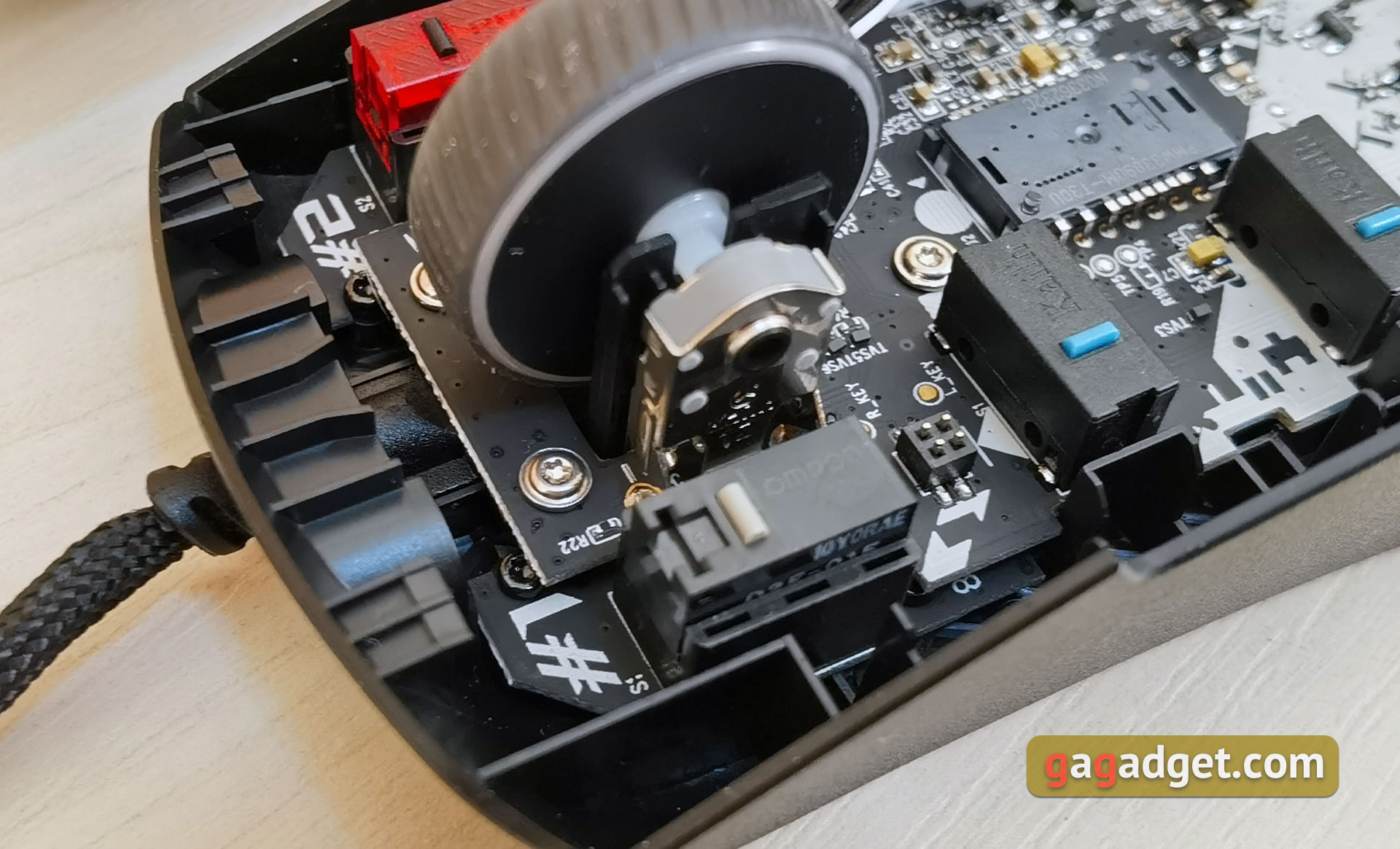 ASUS ROG Keris Überblick: Ultra-leichte Gaming-Maus mit reaktionsschnellem Sensor-20 ASUS ROG Keris Überblick: Ultra-leichte Gaming-Maus mit reaktionsschnellem Sensor-20