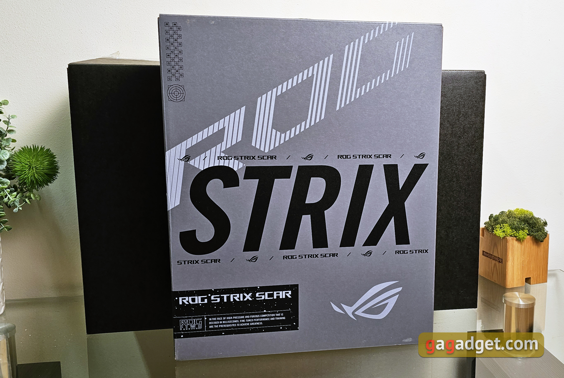 ASUS ROG Strix SCAR 16 (2023) Test: Totale Dominanz auf dem virtuellen Schlachtfeld-2 ASUS ROG Strix SCAR 16 (2023) Test: Totale Dominanz auf dem virtuellen Schlachtfeld-2