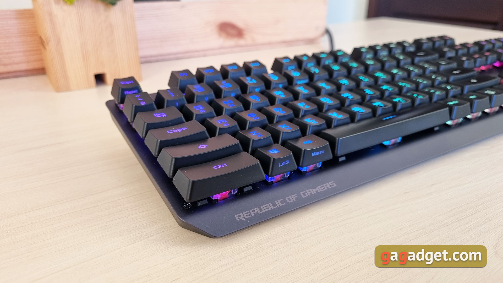 ASUS ROG Strix Scope RX Test: eine opto-mechanische Gaming-Tastatur mit Wasserschutz-4 ASUS ROG Strix Scope RX Test: eine opto-mechanische Gaming-Tastatur mit Wasserschutz-4
