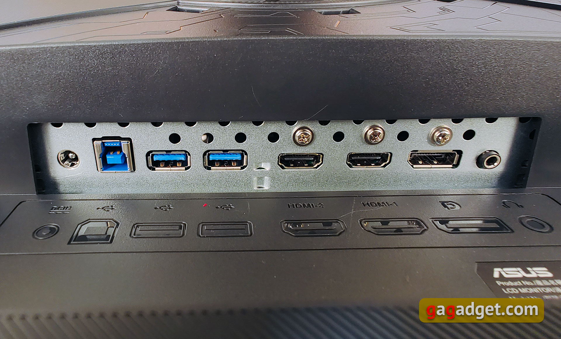 ASUS ROG Swift PG32UQ im Test: Quantenpunkt-4K-Gaming-Monitor-14