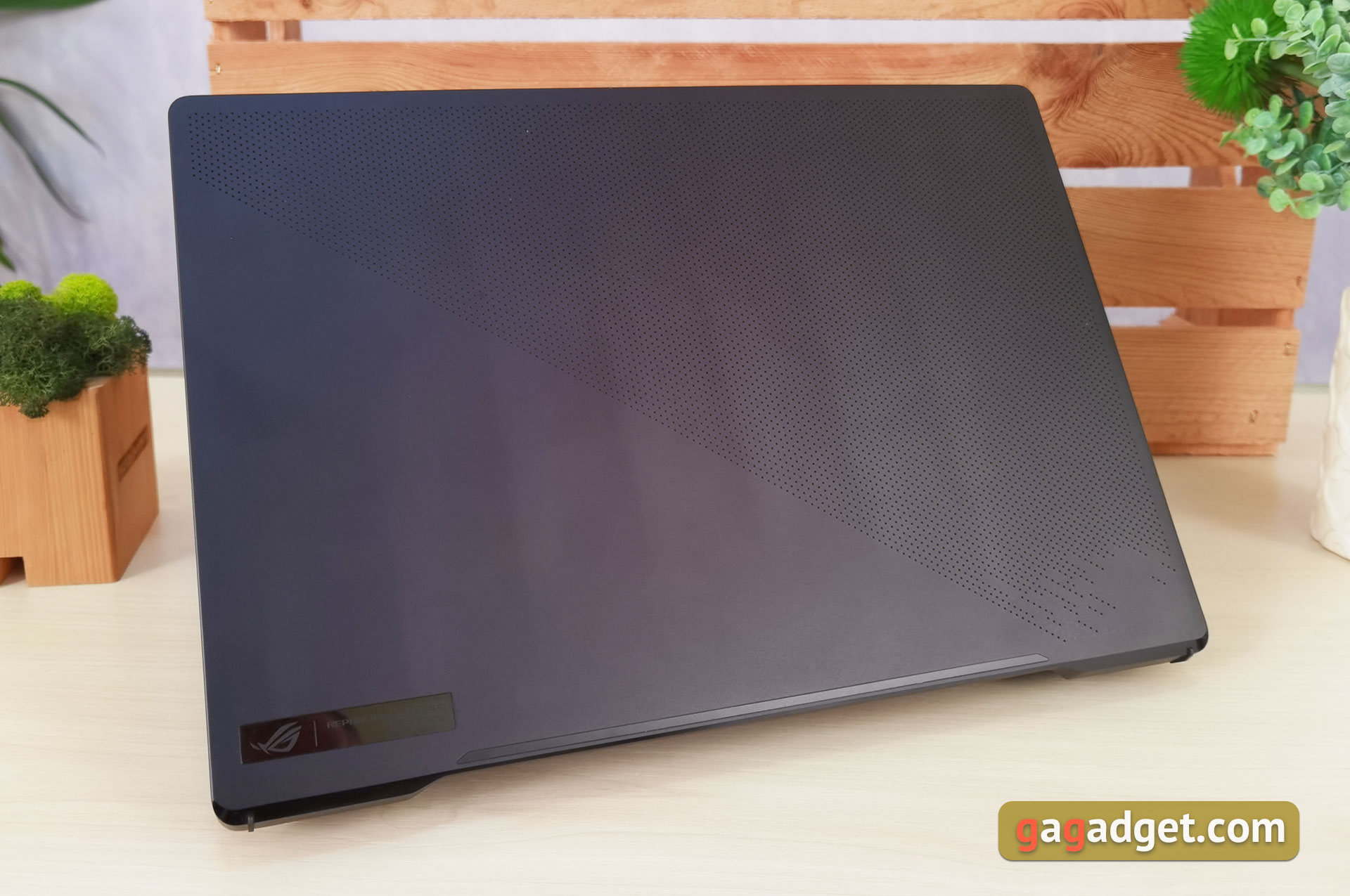 ASUS ROG Zephyrus M16 Test: Tötungskraft im 16-Zoll-Kaliber-4 ASUS ROG Zephyrus M16 Test: Tötungskraft im 16-Zoll-Kaliber-4