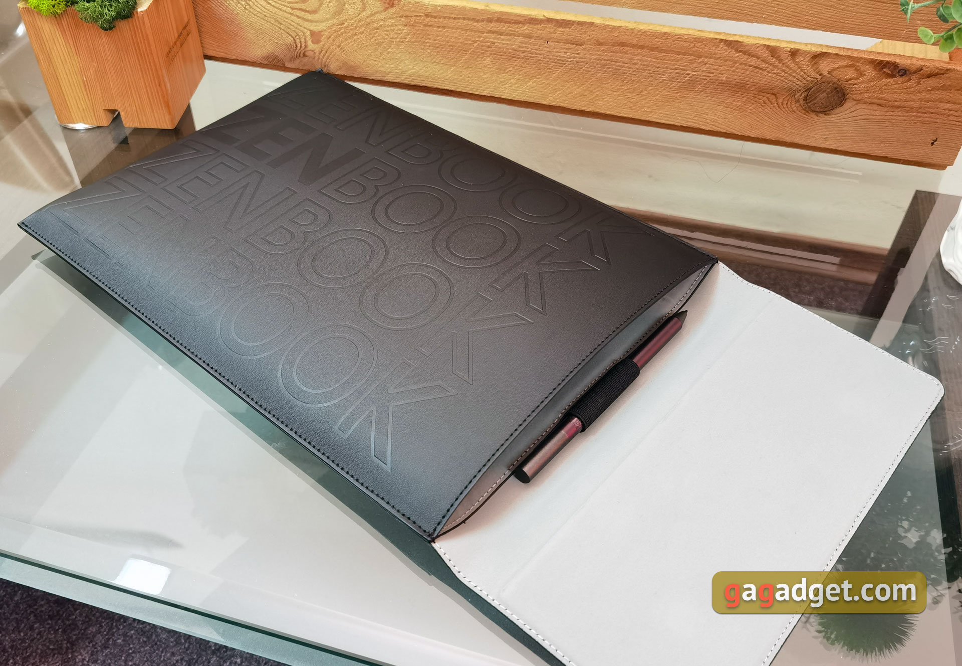 ASUS Zenbook 14 Flip OLED (UP5401E) Überblick: ein leistungsstarkes Ultrabook Transformer mit OLED-Bildschirm-4 ASUS Zenbook 14 Flip OLED (UP5401E) Überblick: ein leistungsstarkes Ultrabook Transformer mit OLED-Bildschirm-4